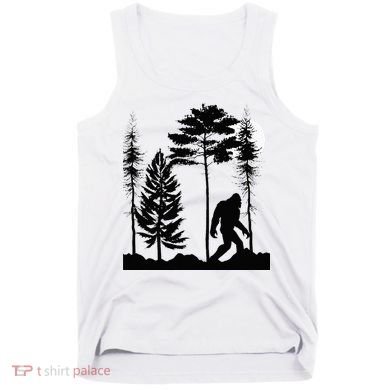 Bigfoo Bigfoot Hiding In Forest At Night Sasquatch Tank Top