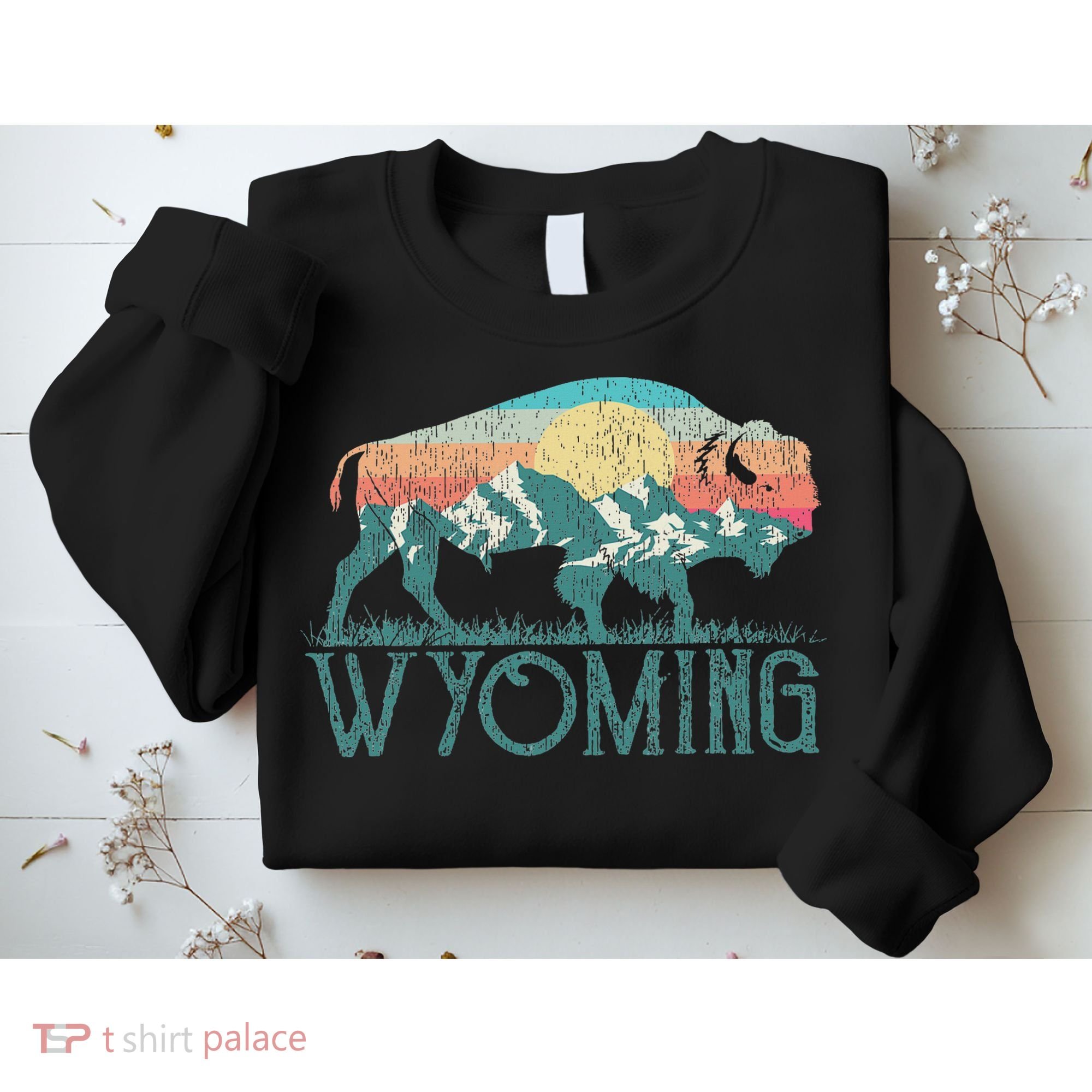 Bison Buffalo Retro Wyoming Wy Mountains Retro Sweatshirt
