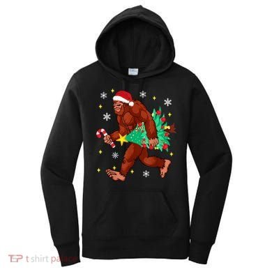 Bigfoot Carrying Christmas Tree Funny Xmas 2021 Sasquatch Women's Hoodie