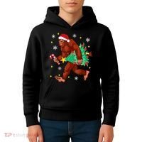 Bigfoot Carrying Christmas Tree Funny Xmas 2021 Sasquatch Kids Hoodie thumb 4