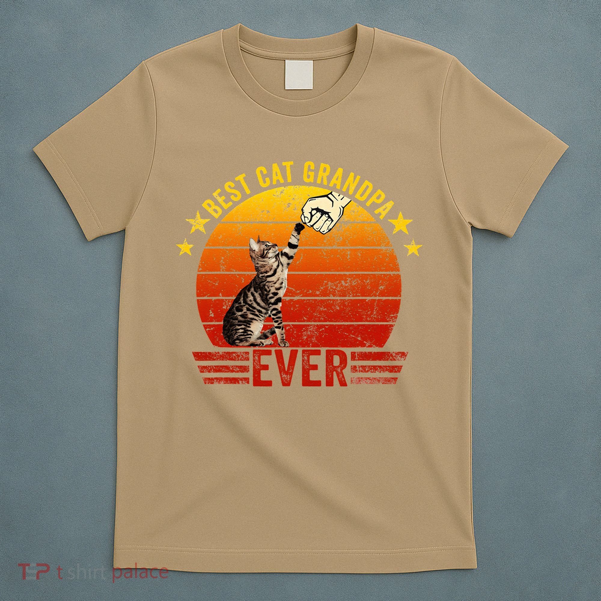 Best Cat Grandpa Ever Funny Fist Bump Gesture Vintage Style T-Shirt