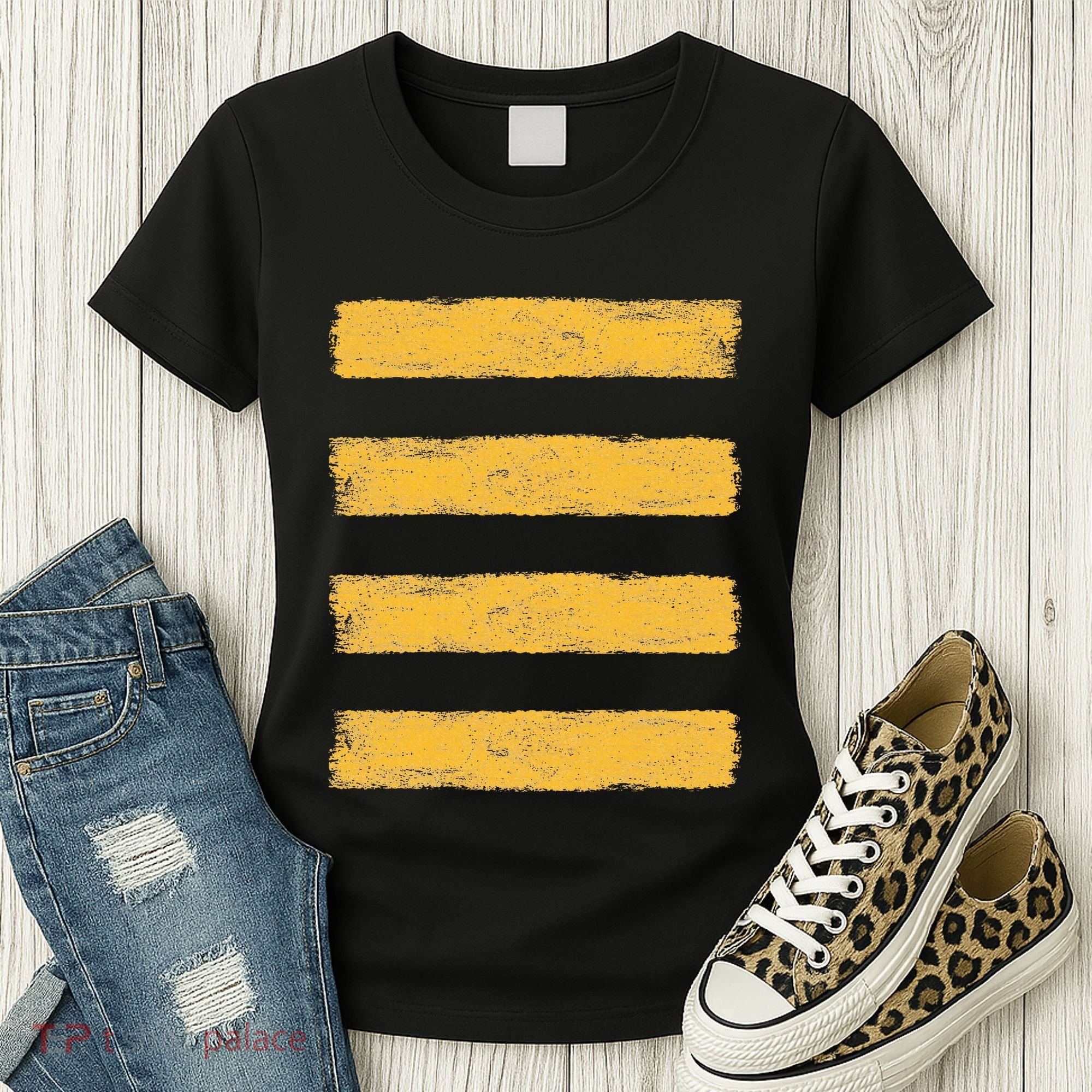 BEE COSTUME HALLOWEEN HONEY BUMBLE BEE HONEYBEE BUMBLEBEE Women's T-Shirt