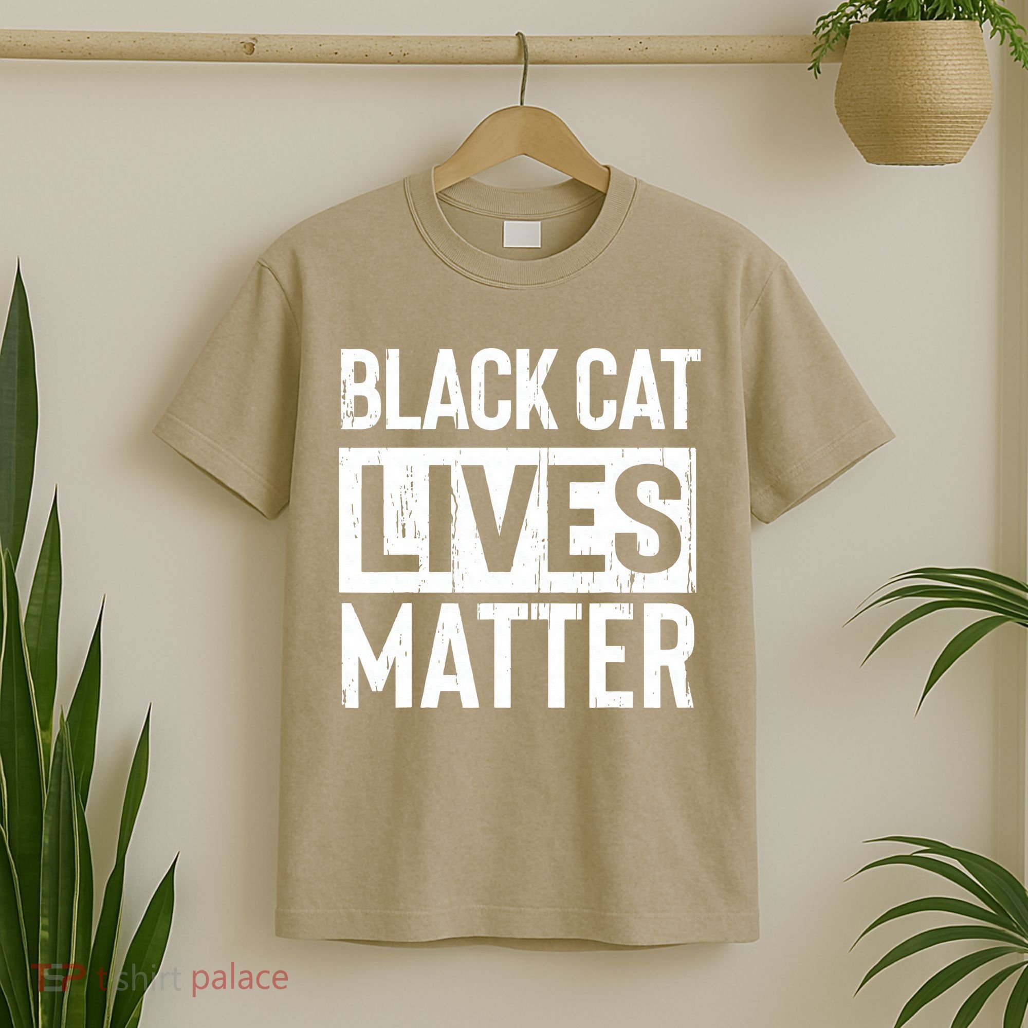 Black Cat Lives Matter Funny Gift T-Shirt