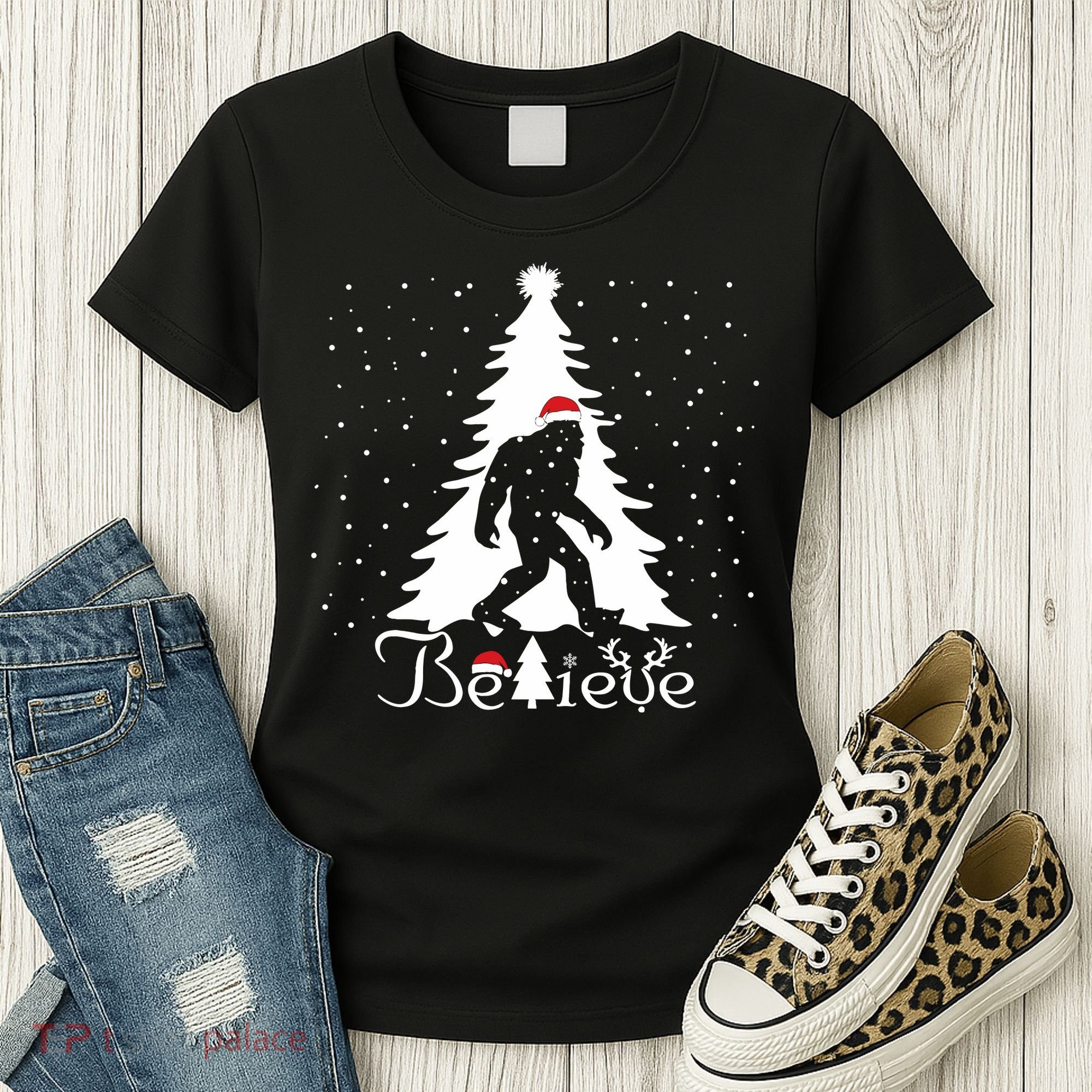 Believe Christmas Santa Bigfoot Hat Xmas Pj Costume Women's T-Shirt