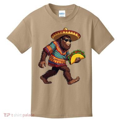 Bigfoot Carrying Taco Funny Cinco De Mayo Sasquatch Kids T-Shirt