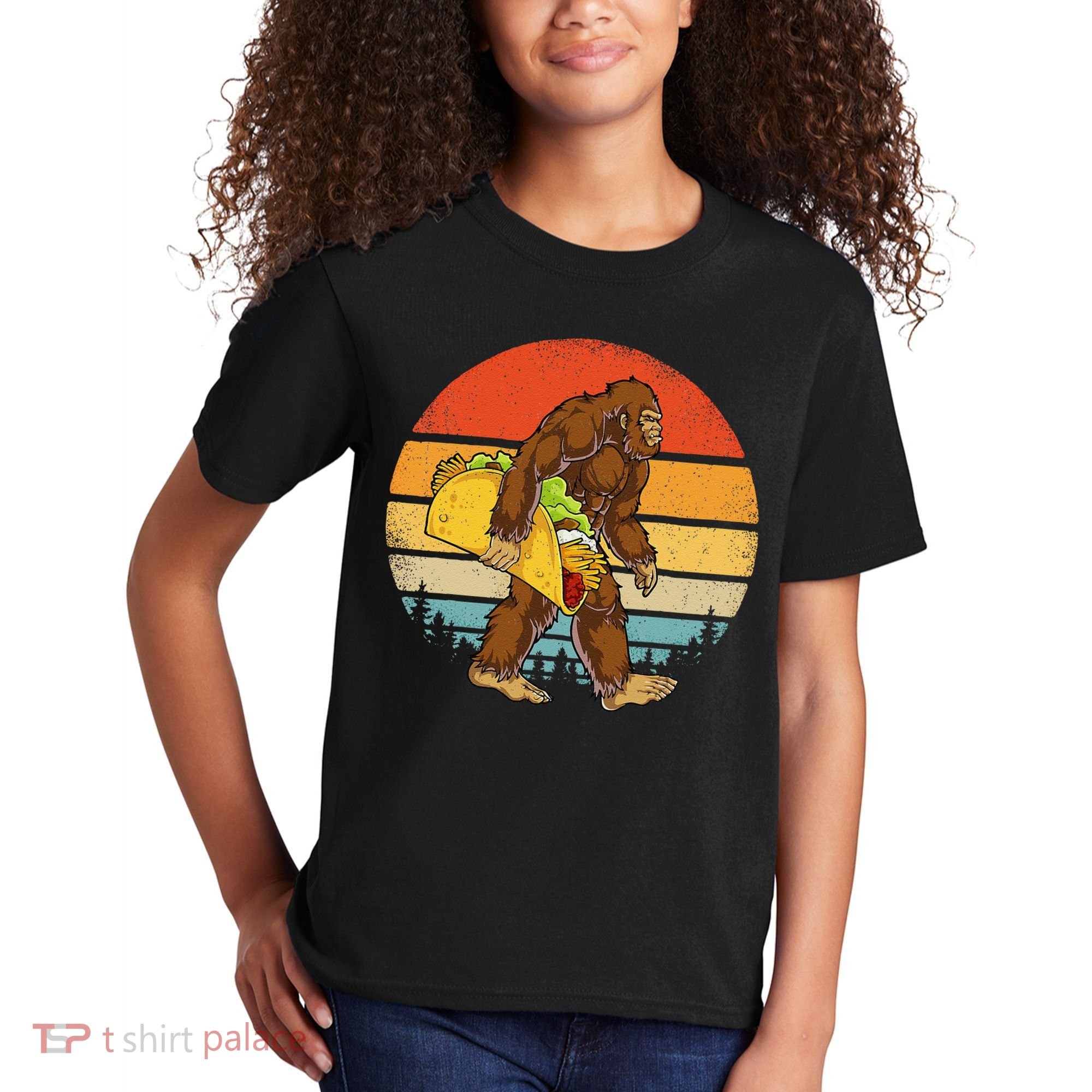 Bigfoot Carrying Taco Funny Cinco De Mayo Sasquatch Kids T-Shirt