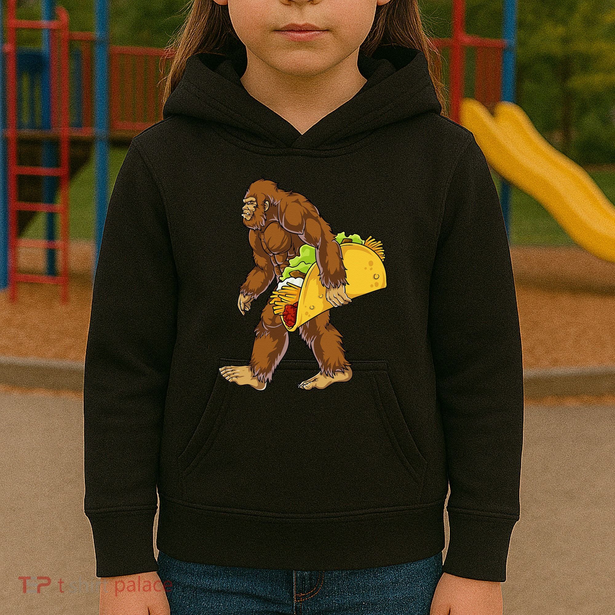 Bigfoot Carrying Taco Funny Cinco De Mayo Sasquatch Funny Kids Hoodie
