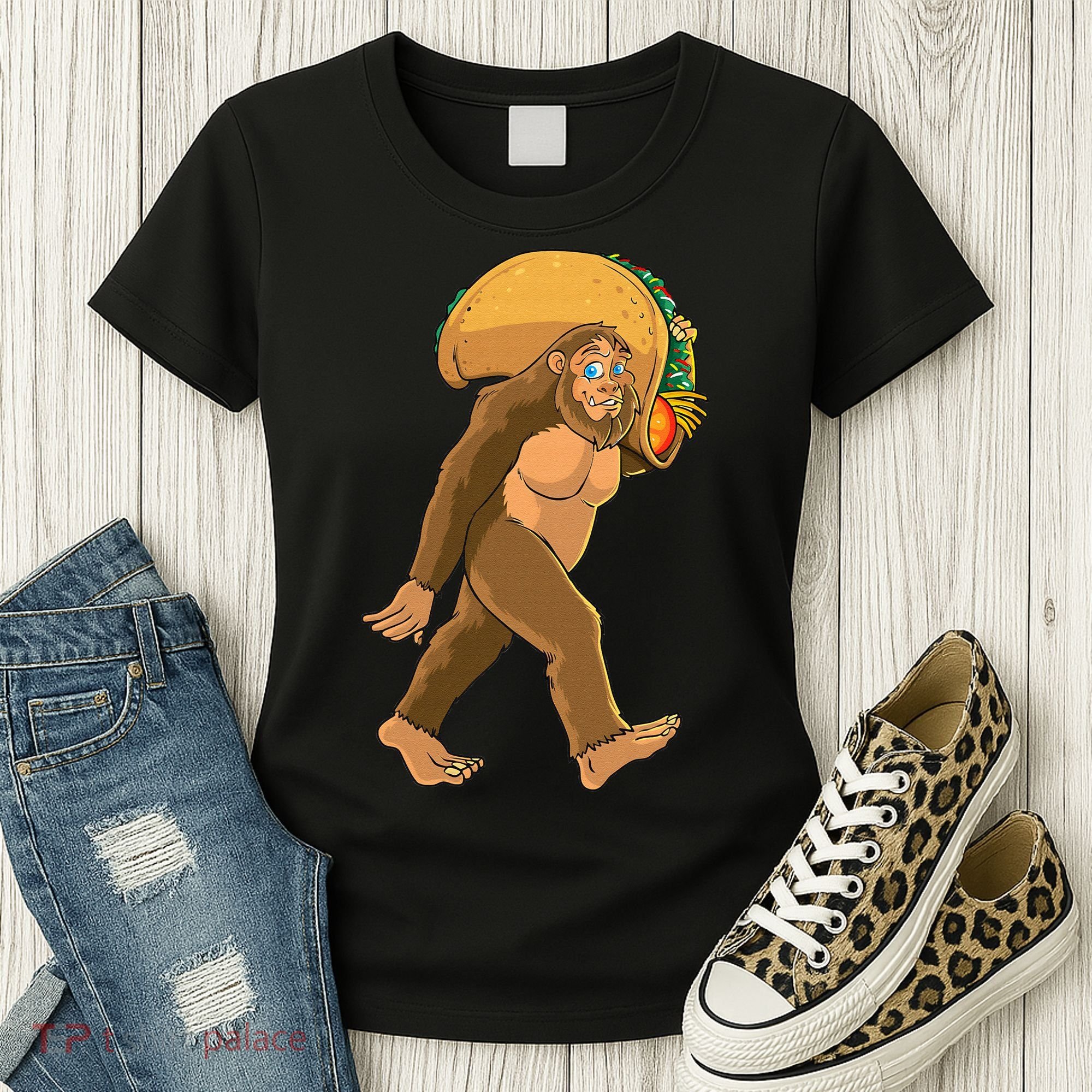 Bigfoot Carrying Taco Funny Cinco De Mayo Sasquatch Love Women's T-Shirt