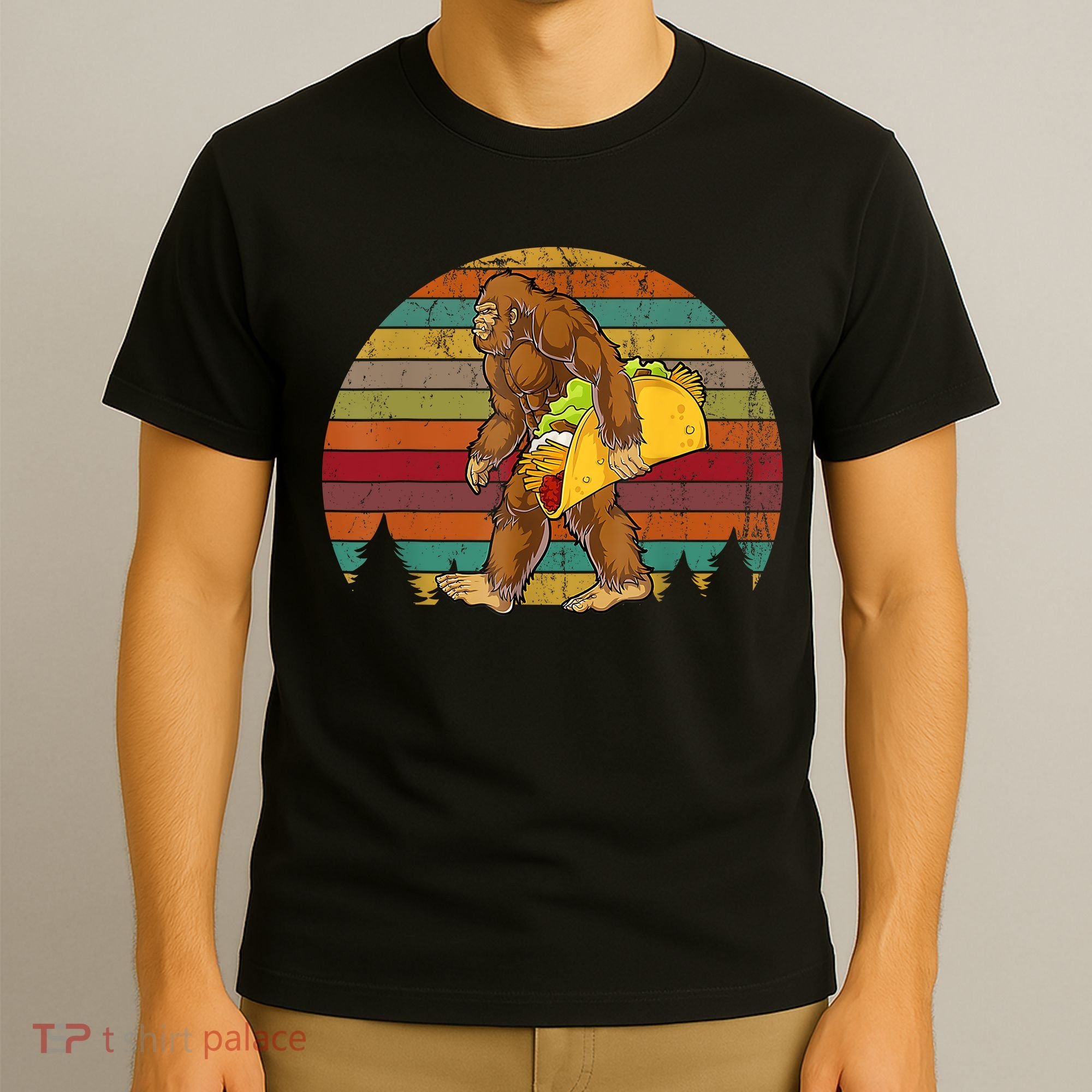 Bigfoot Carrying Taco Funny Cinco De Mayo Boy Men Sasquatch T-Shirt