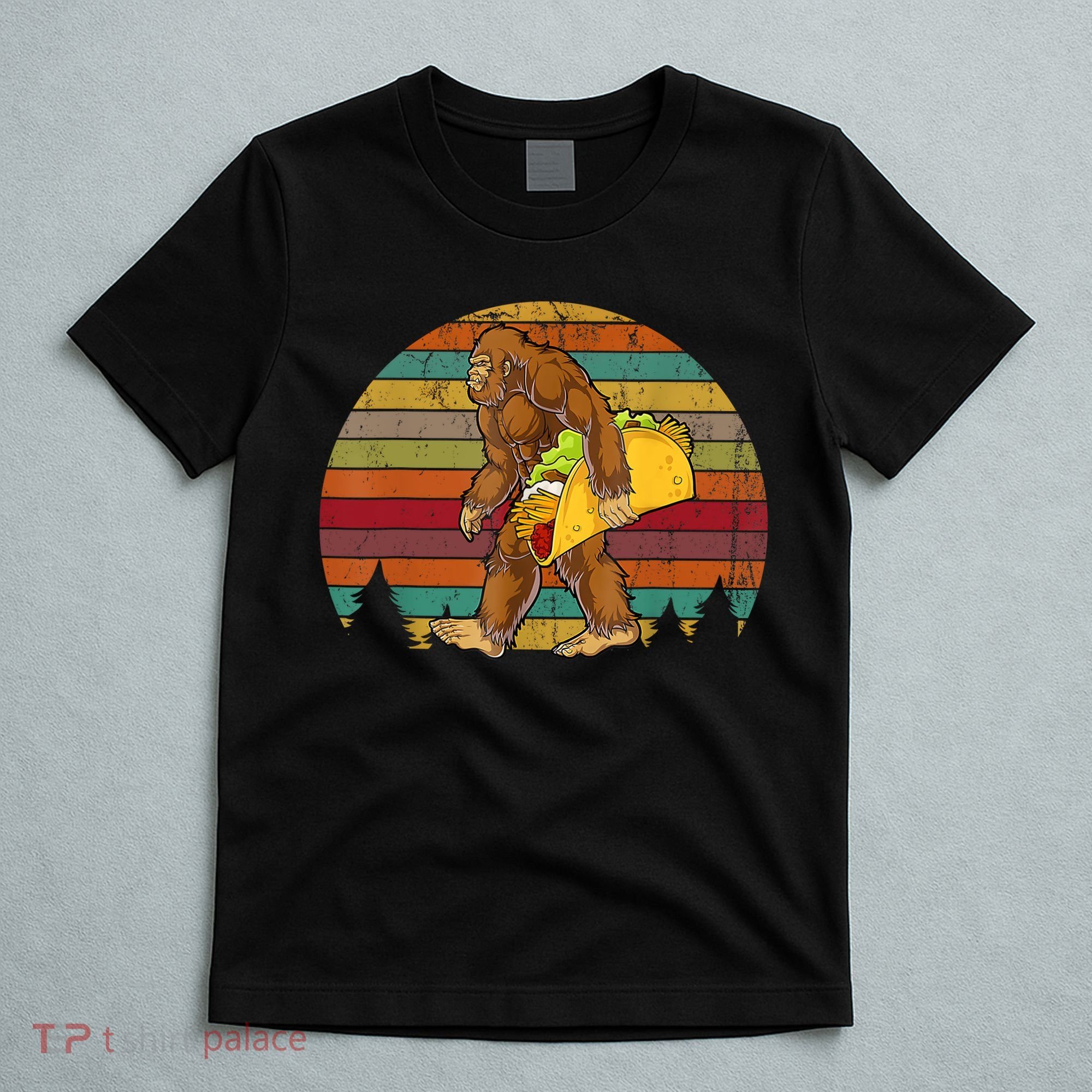 Bigfoot Carrying Taco Funny Cinco De Mayo Boy Men Sasquatch T-Shirt