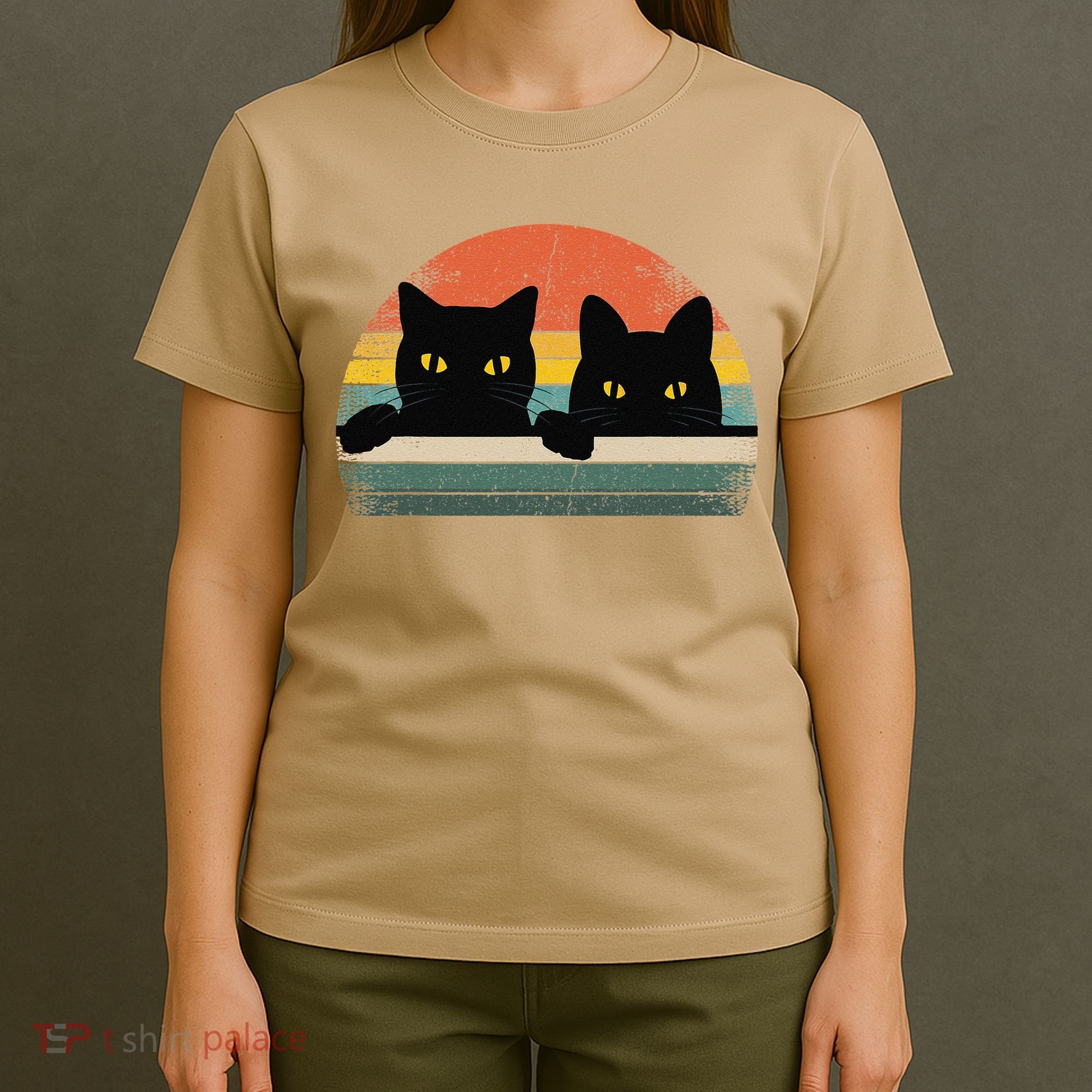 Black Cat Vintage Retro Style Cats Lover Gift T-Shirt