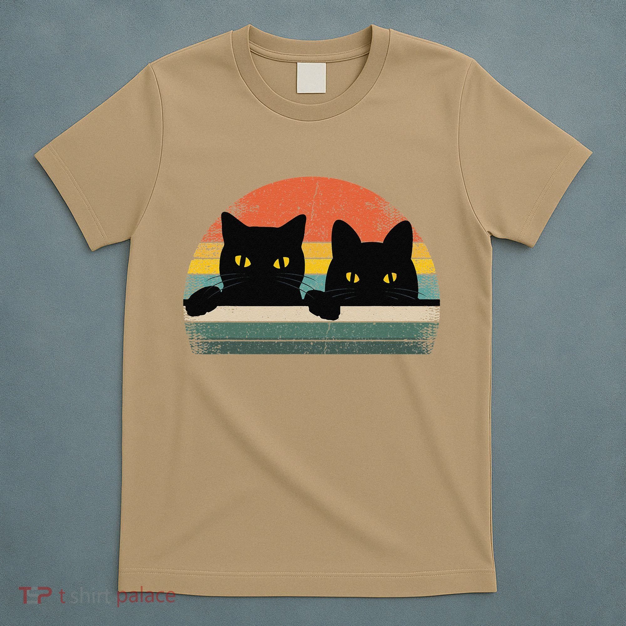 Black Cat Vintage Retro Style Cats Lover Gift T-Shirt