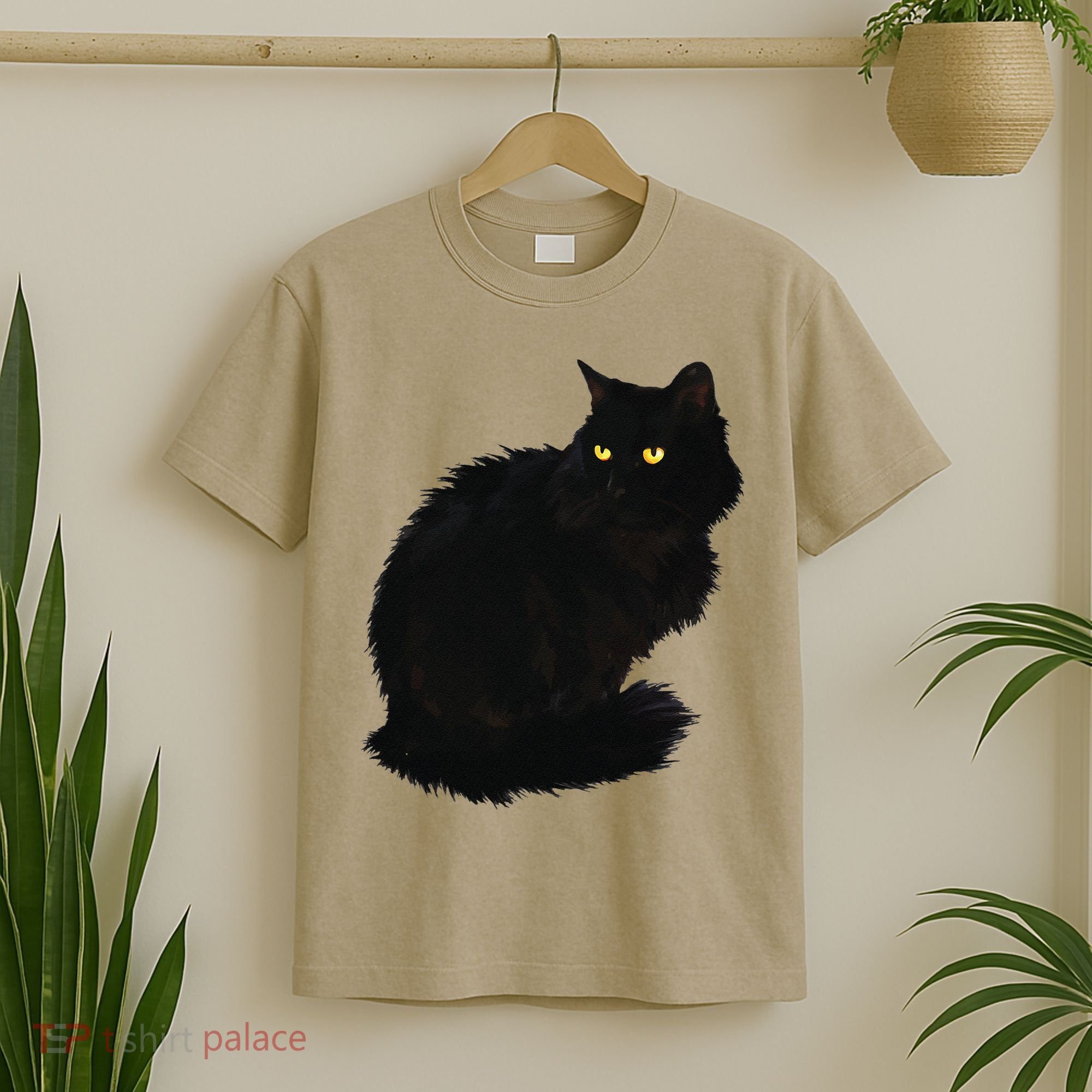 Black Cat Women Spooky Yellow Eyes Halloween Cat T-Shirt