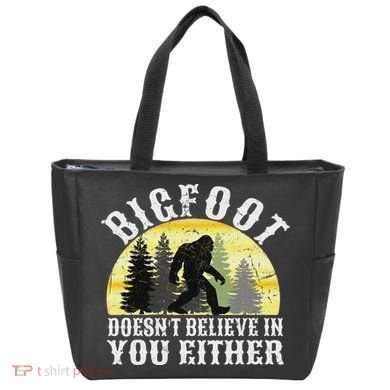 Bigfoot Doesn't Believe In You Either Distressed Tote Bag