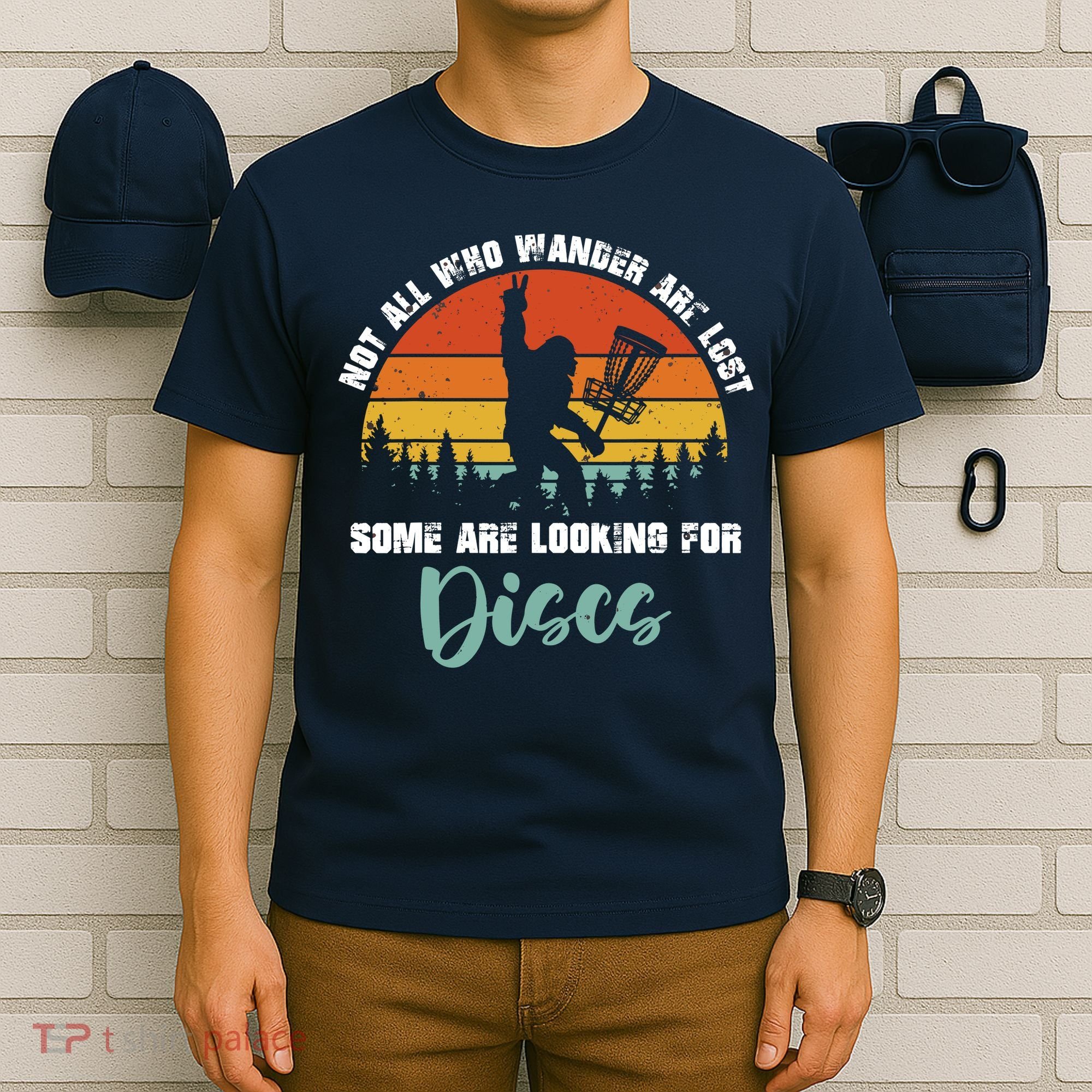 Bigfoot Disc Golf Big Foot Sasquatch Gifts For T-Shirt