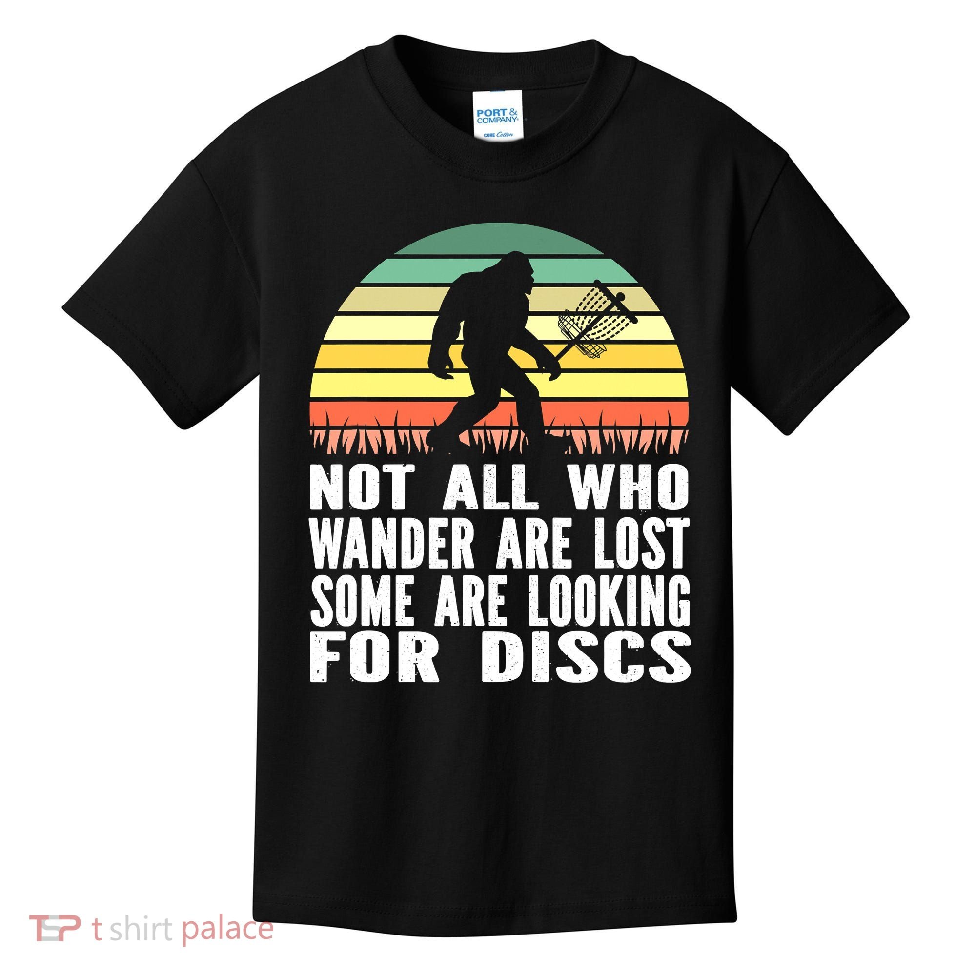 Bigfoot Disc Golf Sasquatch Funny Golf Ultimate Kids T-Shirt