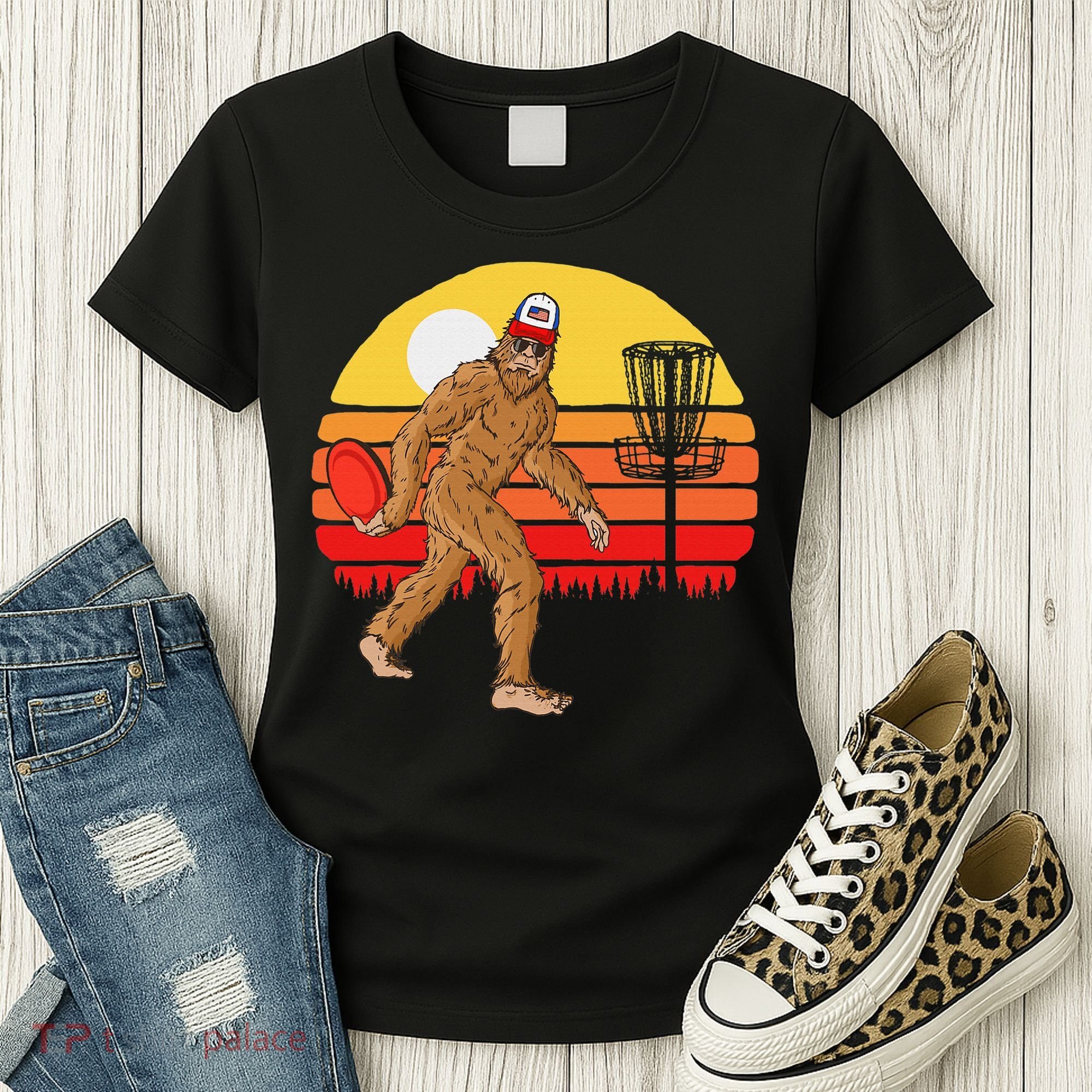Bigfoot Disc Golf Cryptid Sasquatch Disc Golfer Women's T-Shirt
