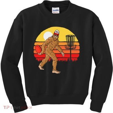Bigfoot Disc Golf Cryptid Sasquatch Disc Golfer Kids Sweatshirt