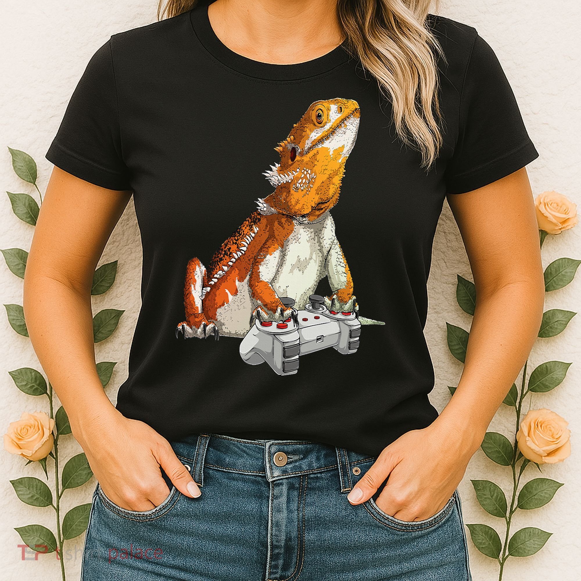 Bearded Dragon Playing Video Games Reptiles lizard Gamers Women's T-Shirt
