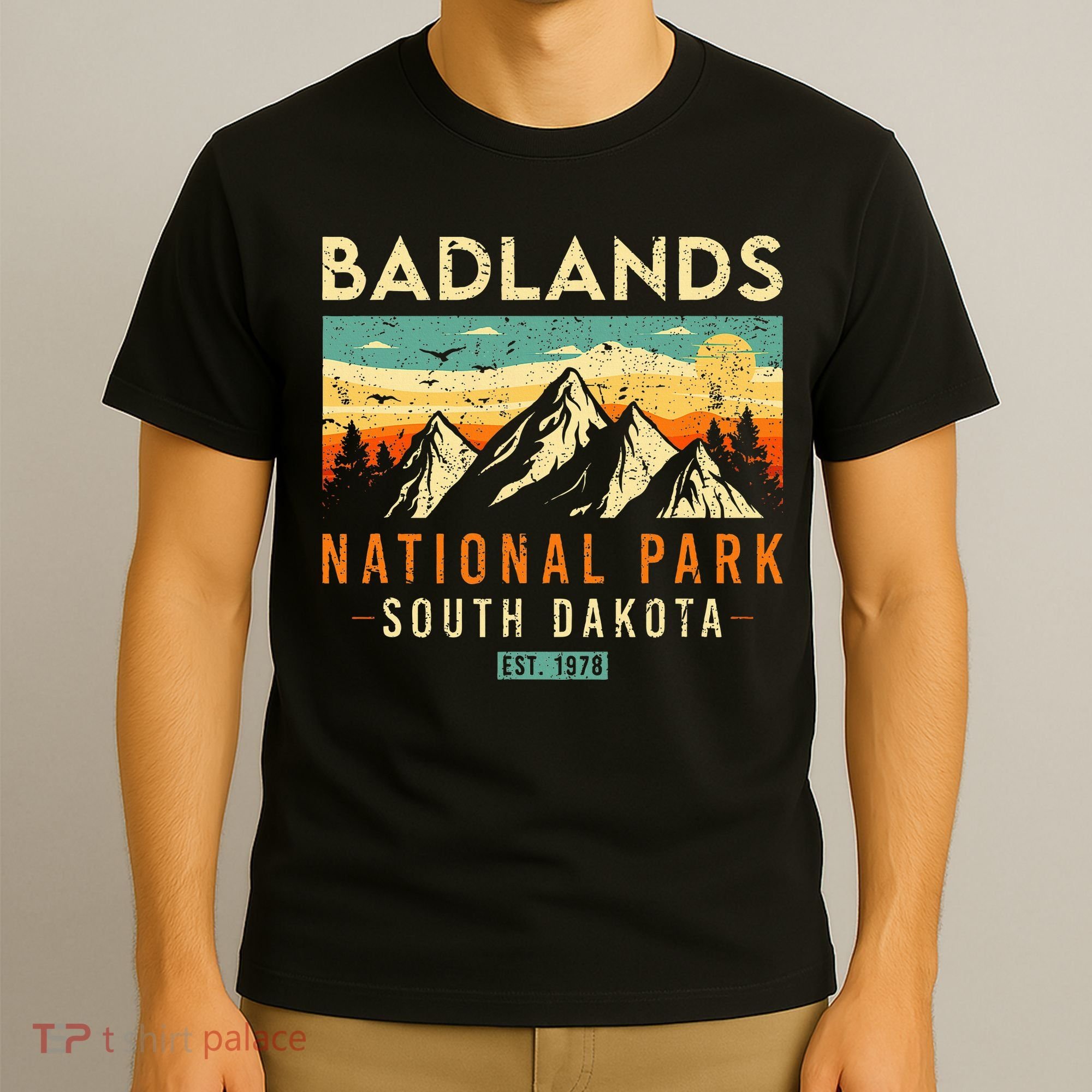 Badlands Est. 1978 Vintage Retro South Dakota National Park T-Shirt