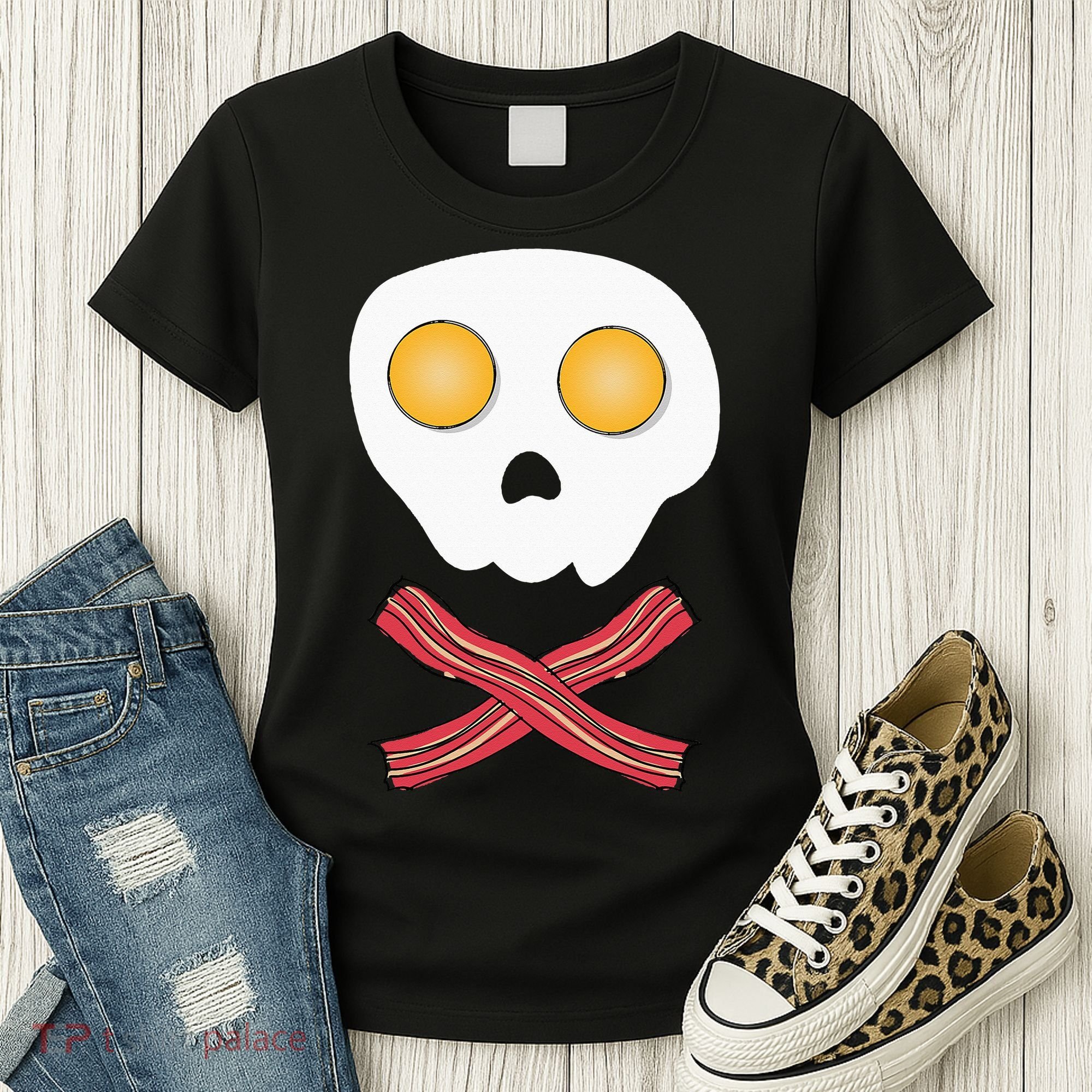 Bacon & Eggs Skull & Crossbones Fried Breakfast Gift Women's T-Shirt