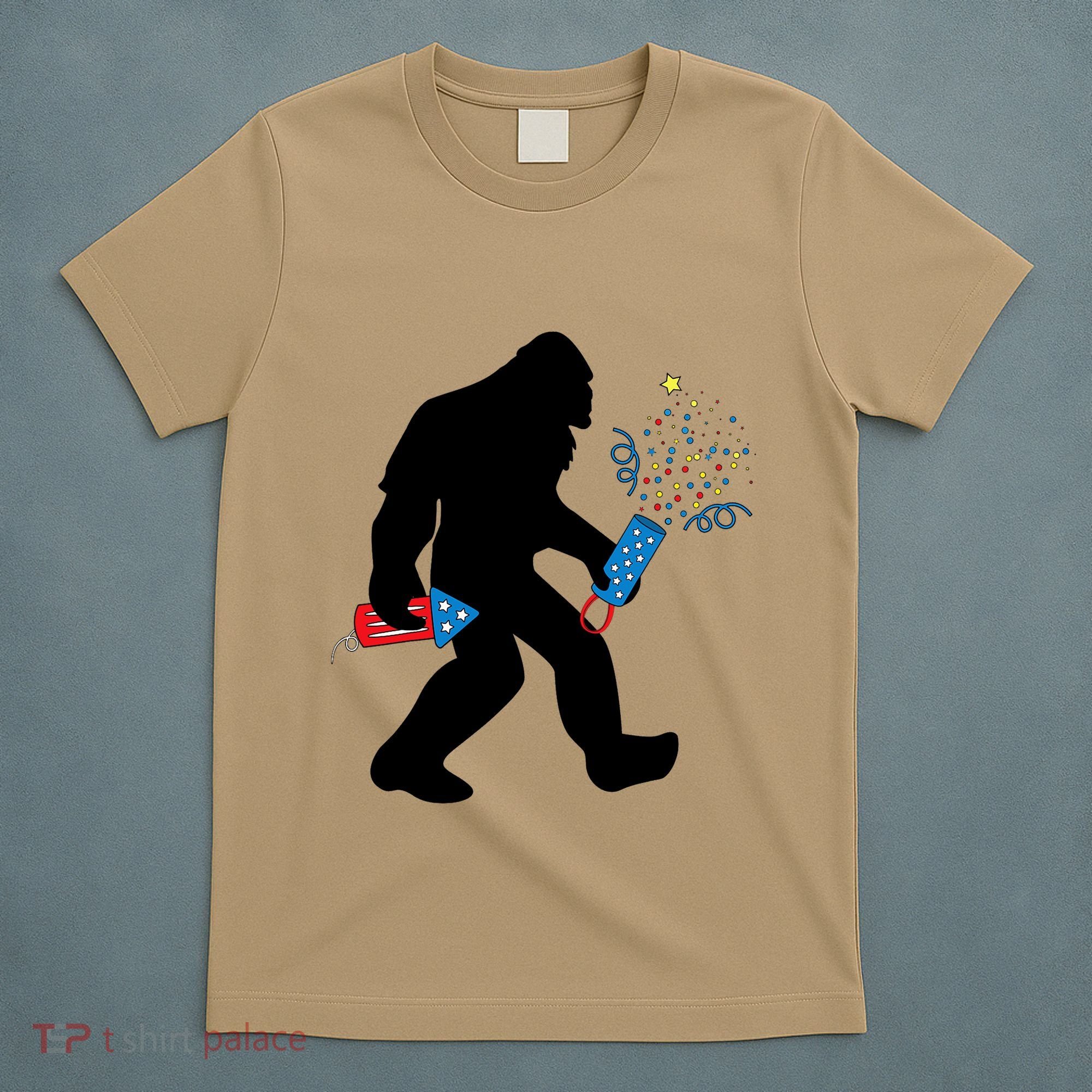 Bigfoot Fireworks 4th of July Bigfoot America  T-Shirt