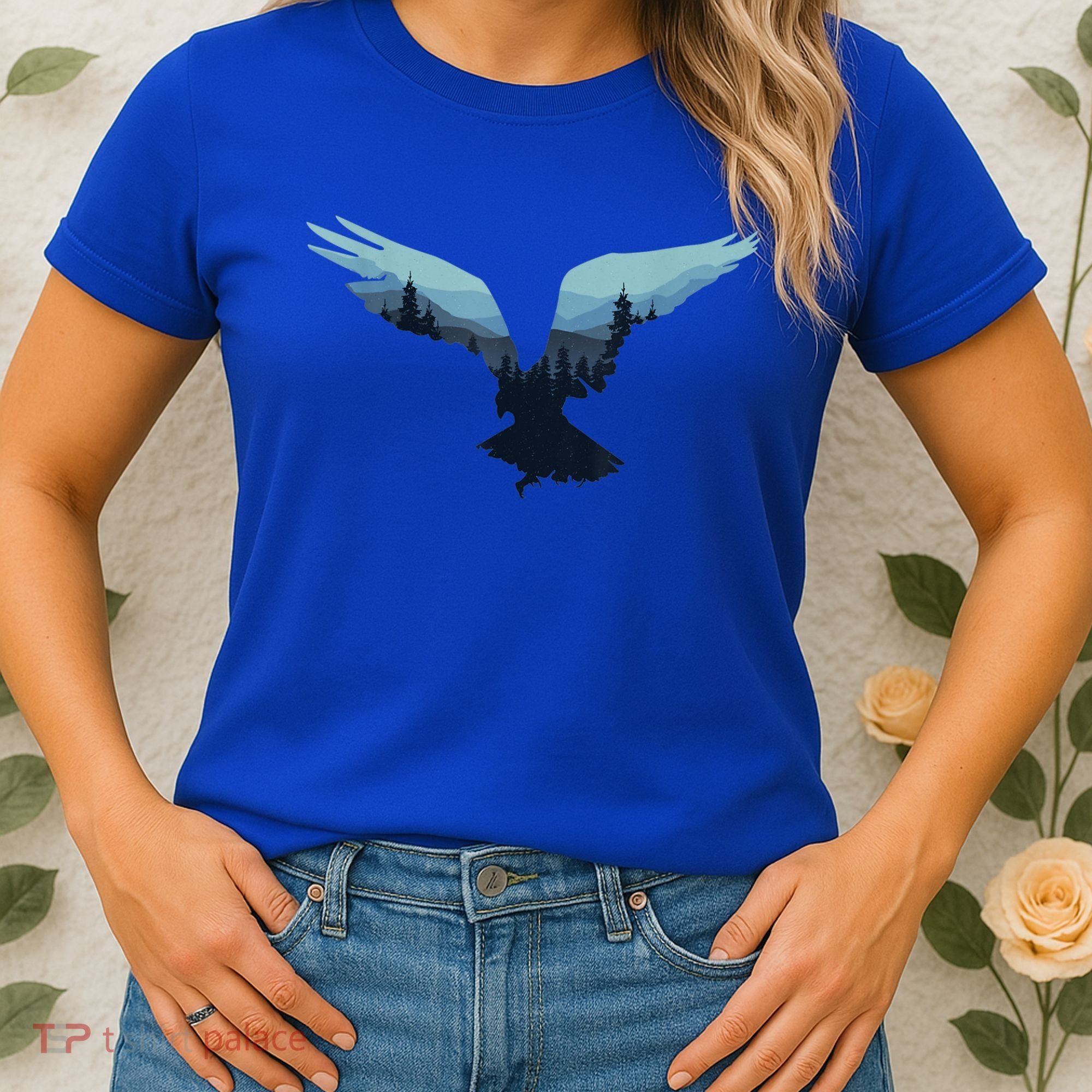 Beautiful Flying Eagle Night Sky Forest Bird Silhouette Gift Women's T-Shirt