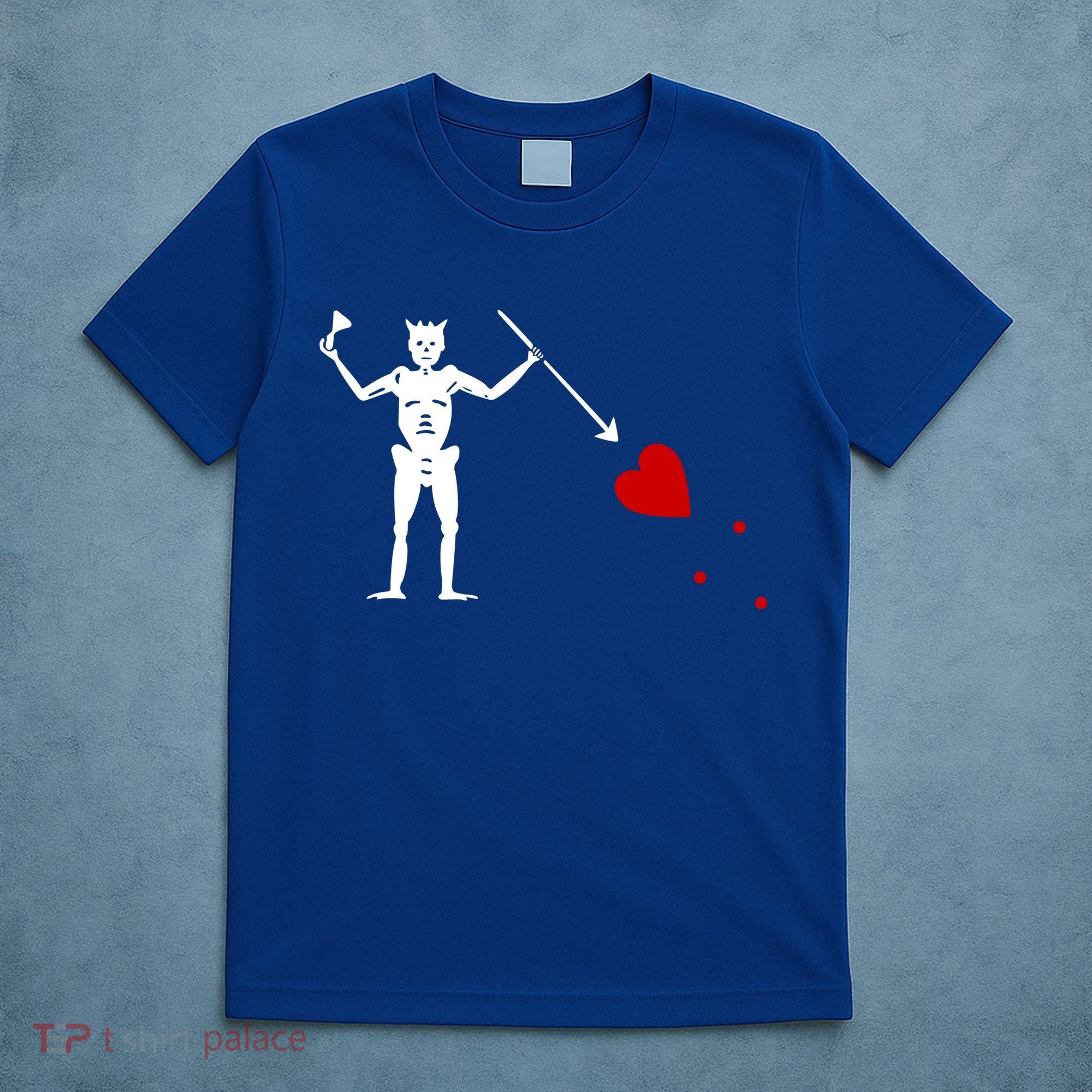 Blackbeard Flag Gift Jolly Roger Skull And Crossbones T-Shirt