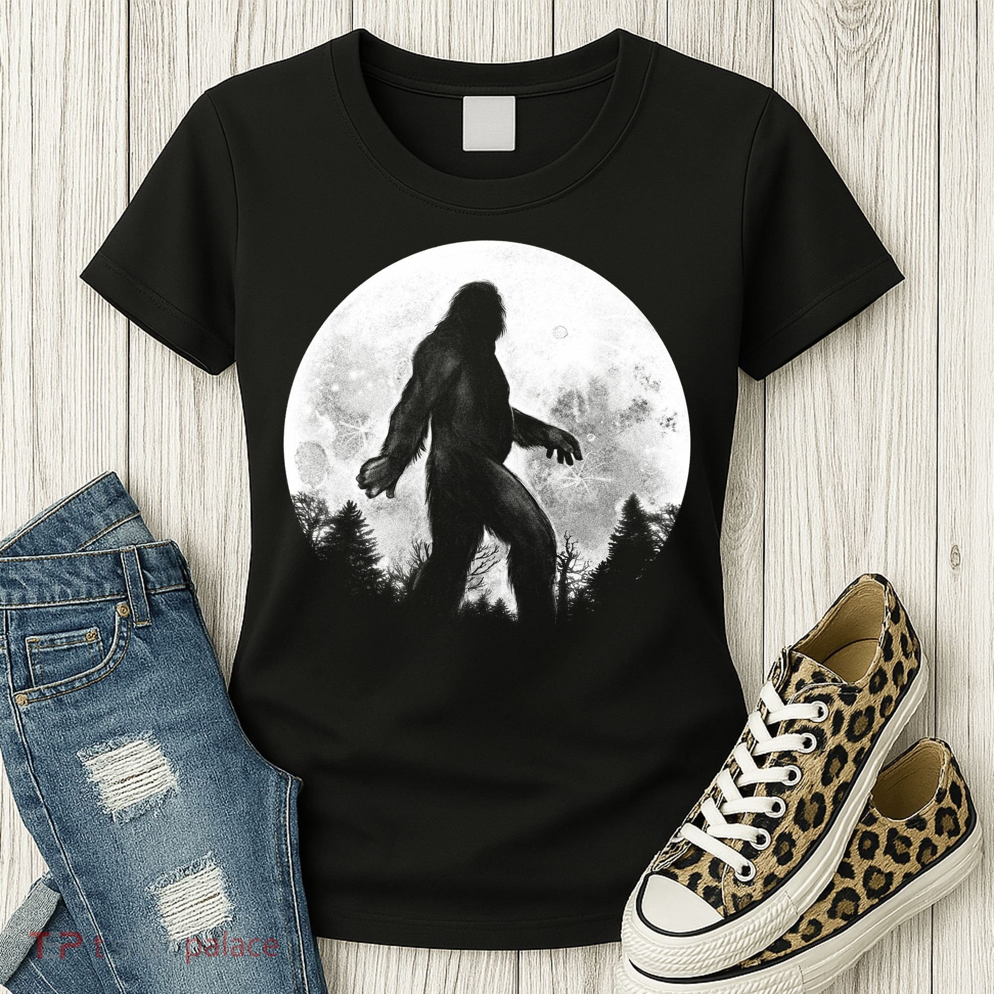 Bigfoot Full Moon Women's T-Shirt