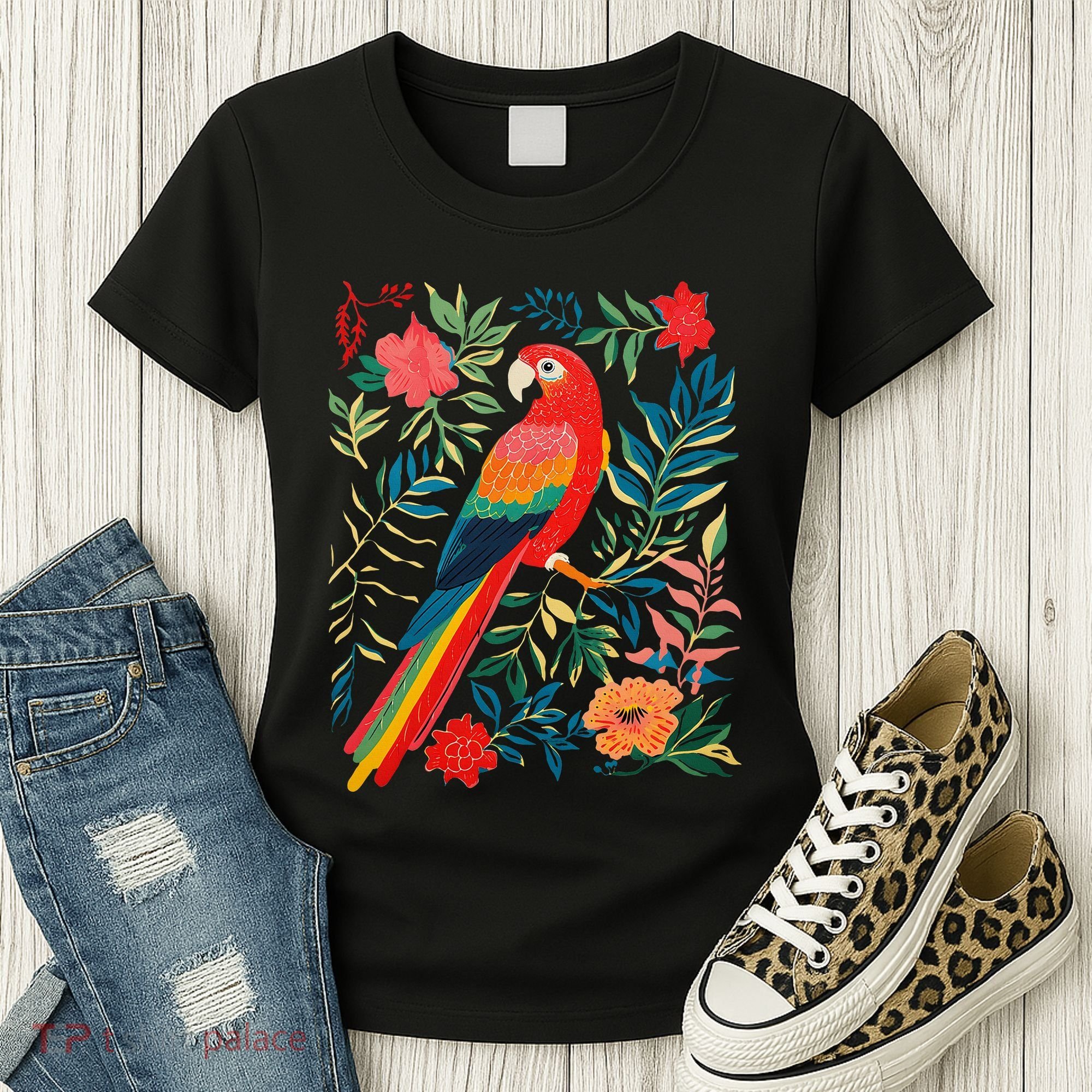Boho Floral Parrot Scarlet Macaw Birdwatching Bird Lover Women's T-Shirt