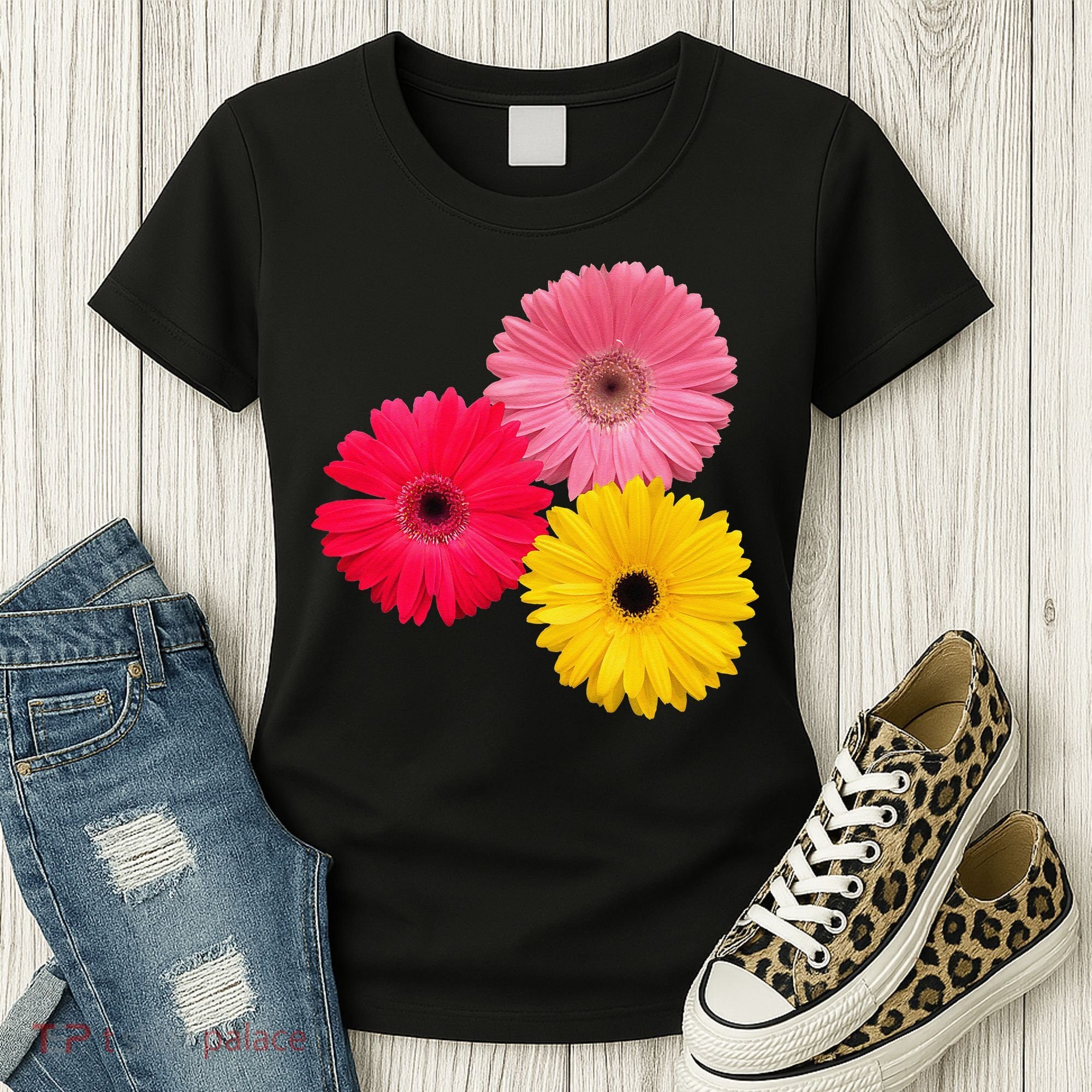 Blooming Gerbera Flower Daisies Gerberas Daisy Flowery Women's T-Shirt