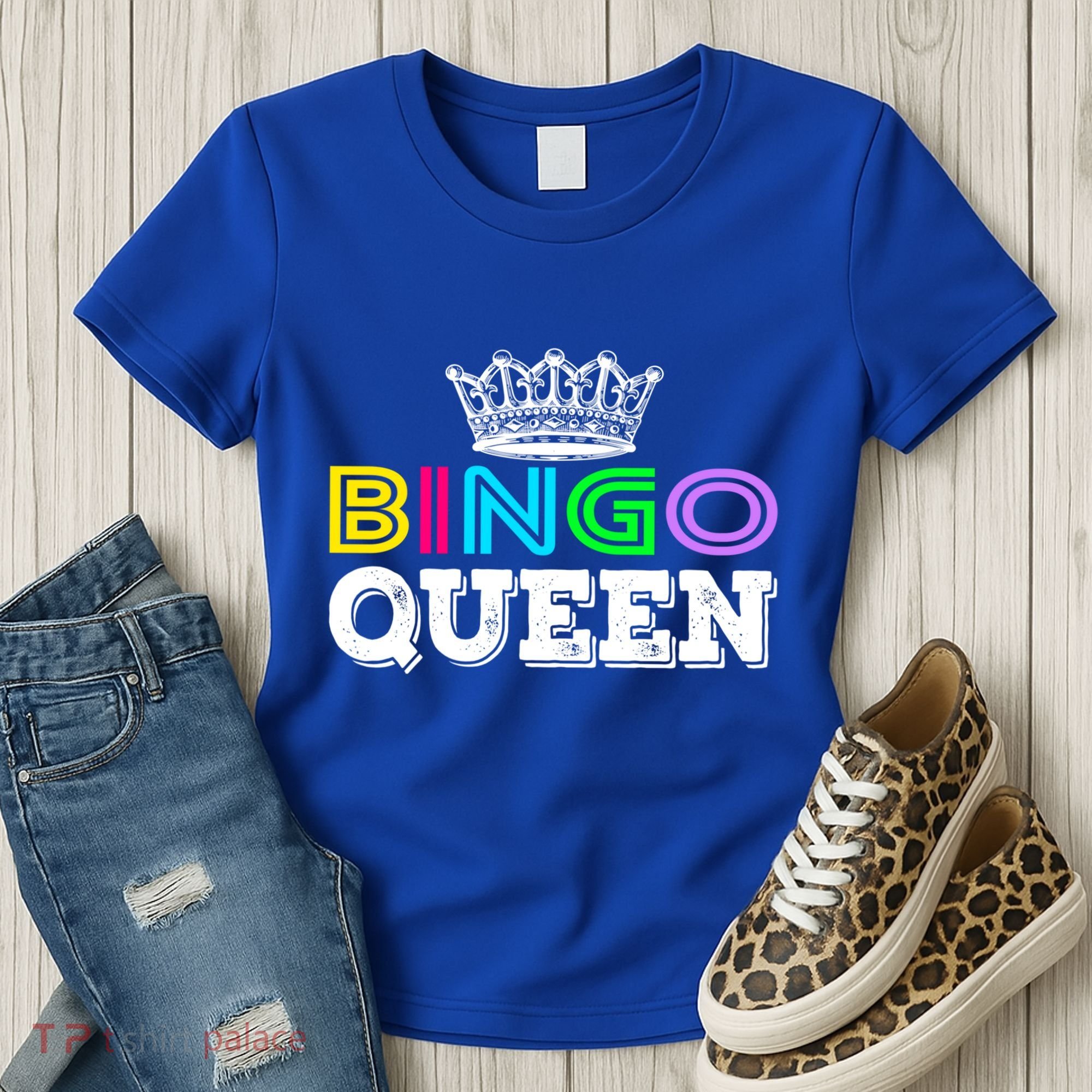 Bingo Gift Queen Funny Bingo Queen Funny Gift Moms Gift Women's T-Shirt