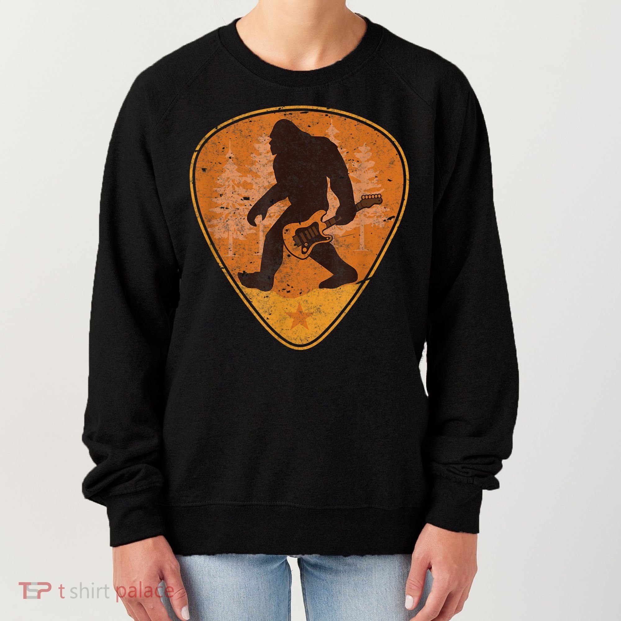 Bigfoot Guitar Sasquatch Yeti Guitarist Music Men Women's Sweatshirt