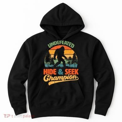 Bigfoot Hide and Seek Champ Sasquatch Hiding Champion Retro Hoodie