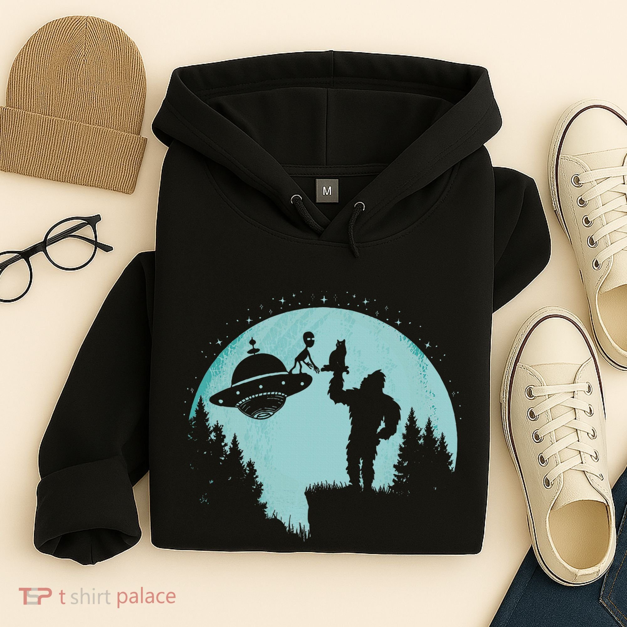 Bigfoot Holding A Cat Funny Alien Riding Ufo Sasquatch Cat Hoodie