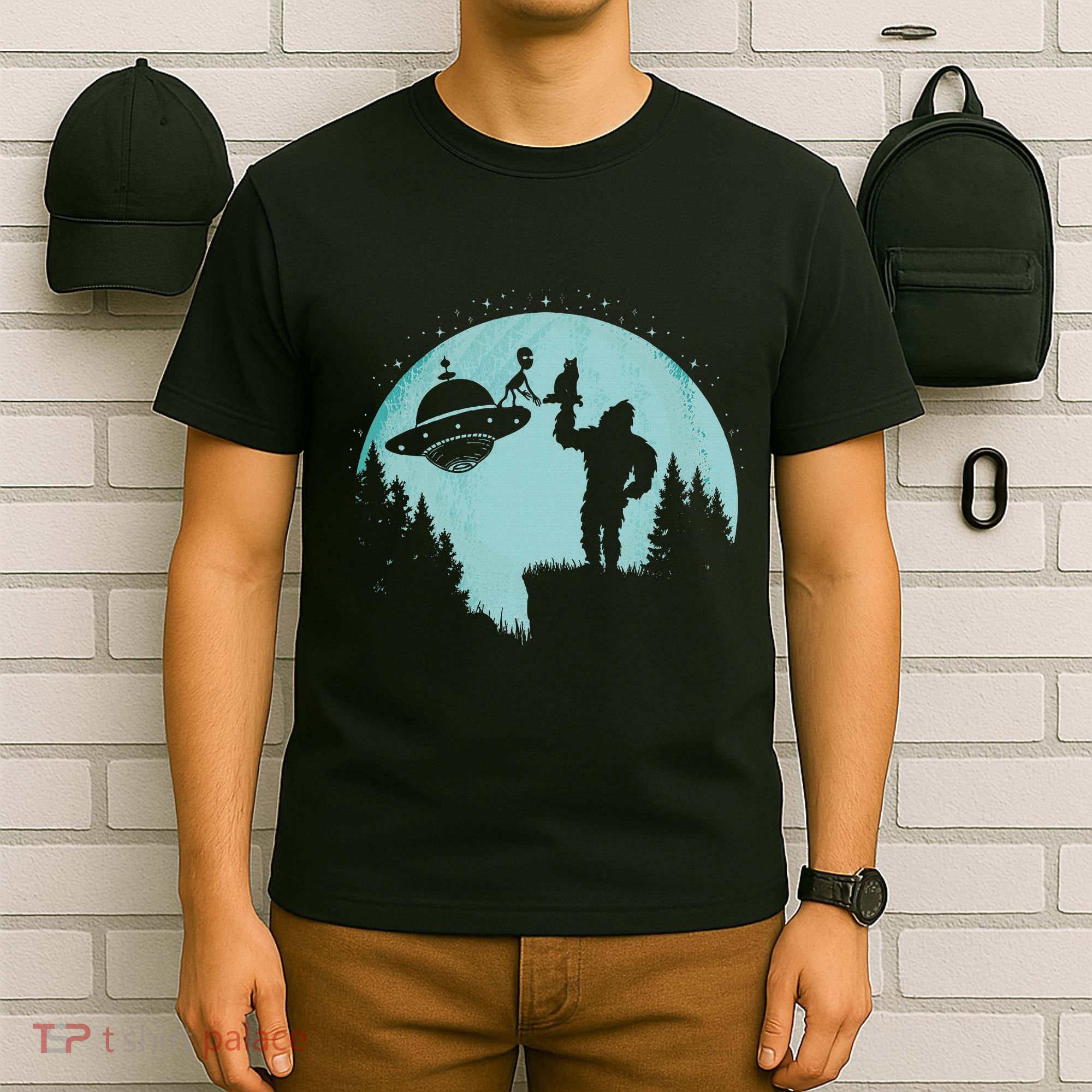 Bigfoot Holding A Cat Funny Alien Riding Ufo Sasquatch Cat T-Shirt