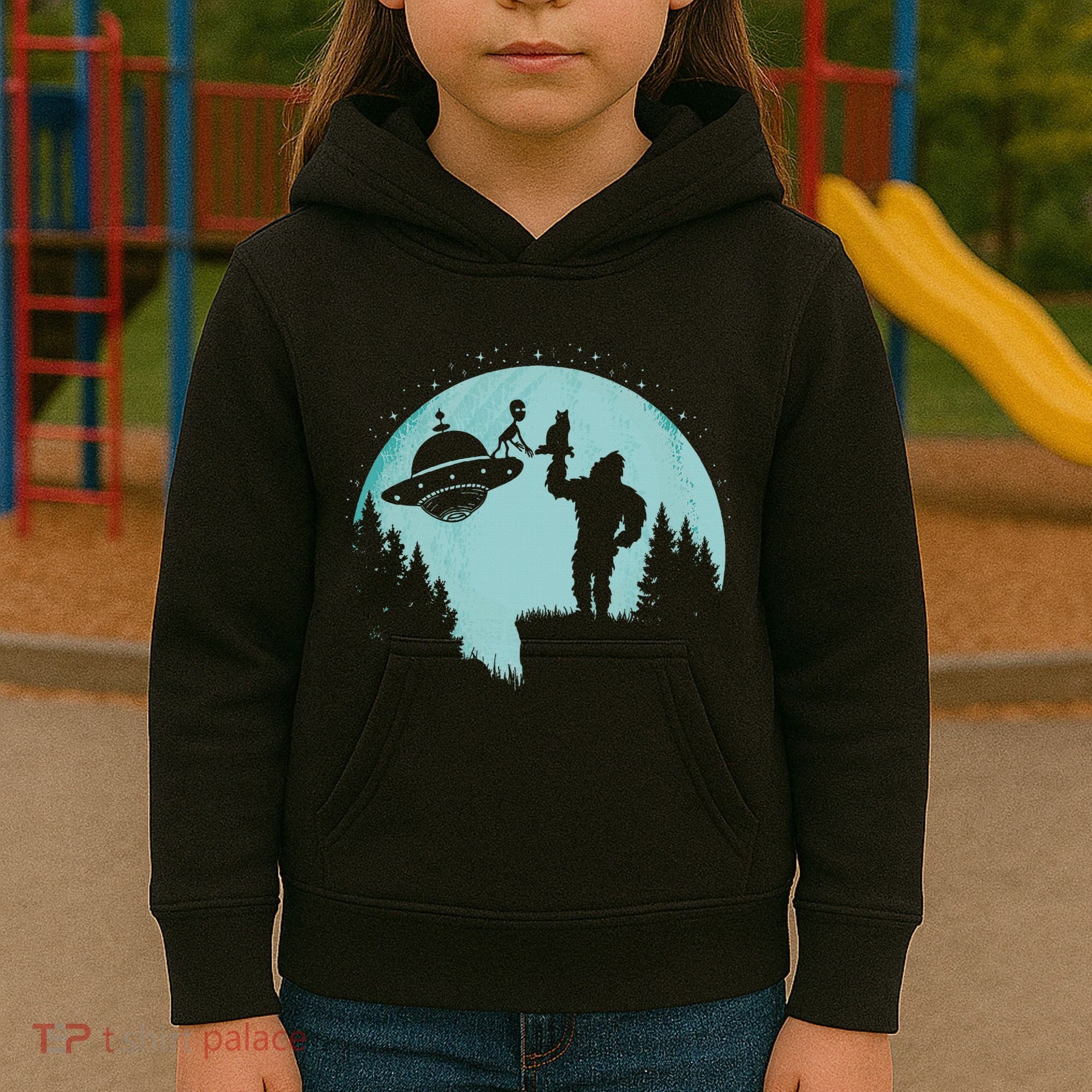 Bigfoot Holding A Cat Funny Alien Riding Ufo Sasquatch Cat Kids Hoodie