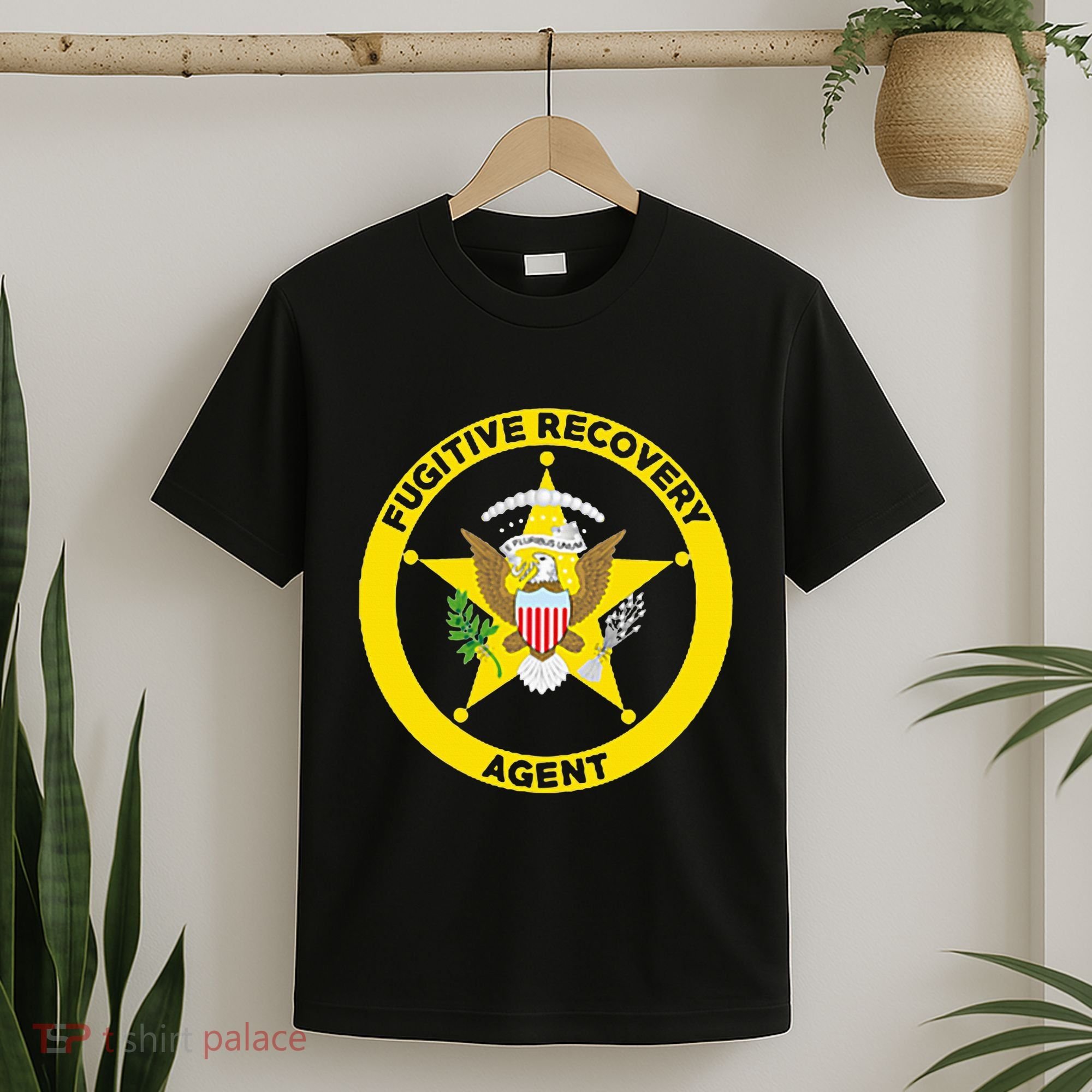 Bounty Hunter For Fugitive Recovery Agents Leo T-Shirt