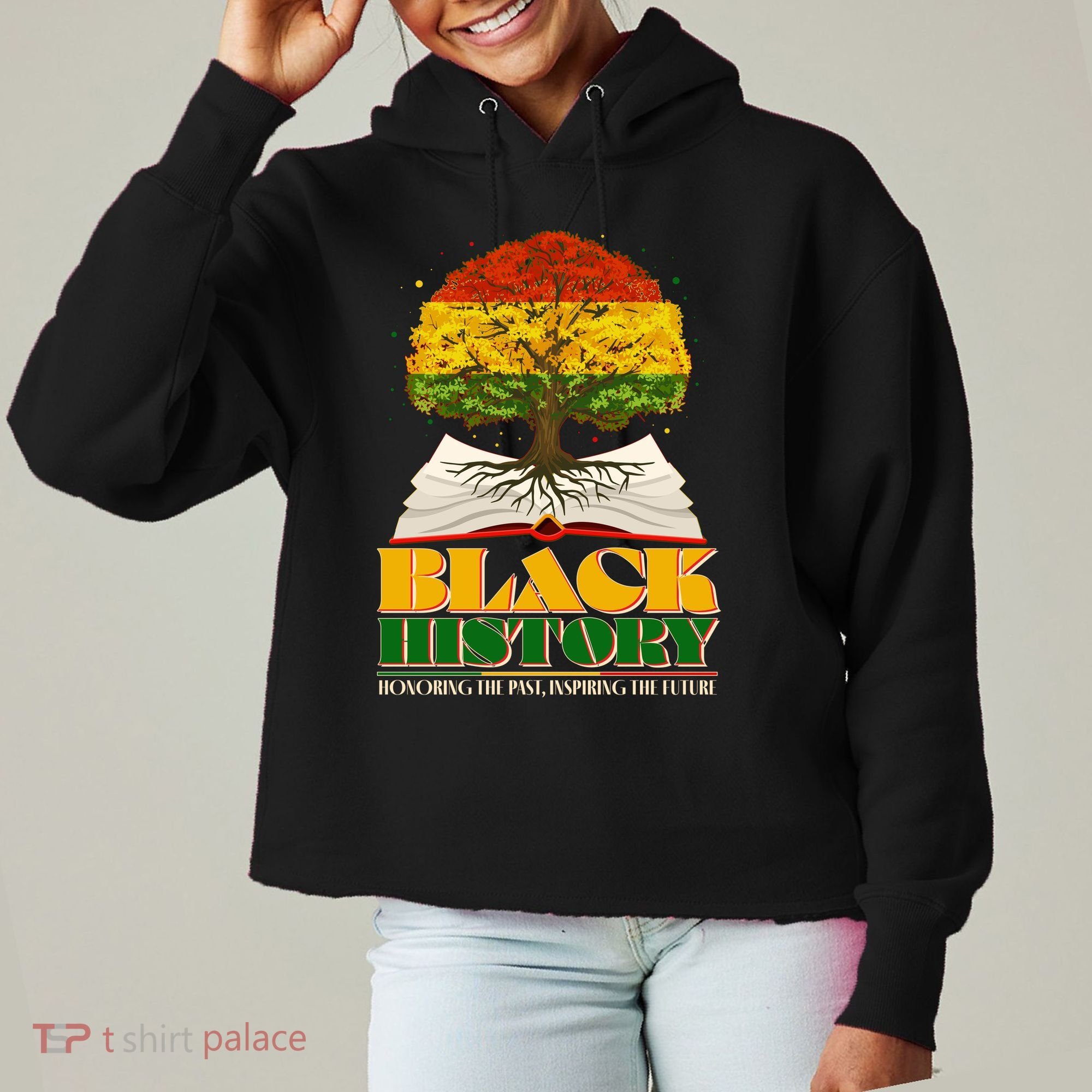 Black History Honoring The Past Inspiring The Future Black History Month Ladies Heavyweight Boxy Pullover Hoodie