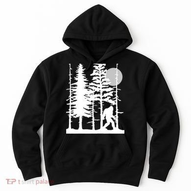 Bigfoot Hiding In Forest For Sasquatch Believers Hoodie