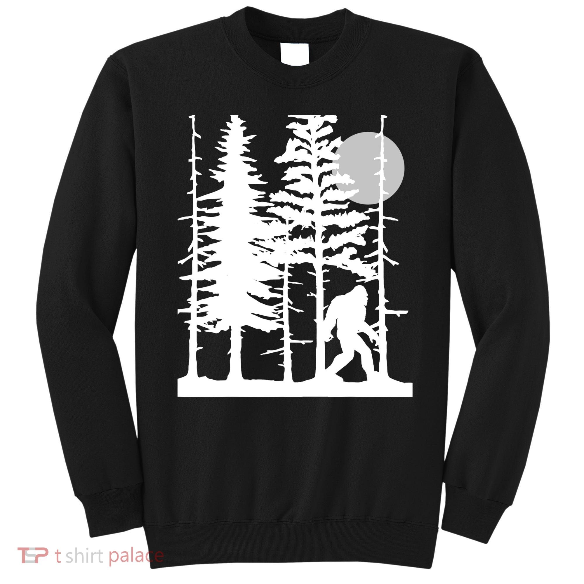 Bigfoot Hiding In Forest For Sasquatch Believers Sweatshirt