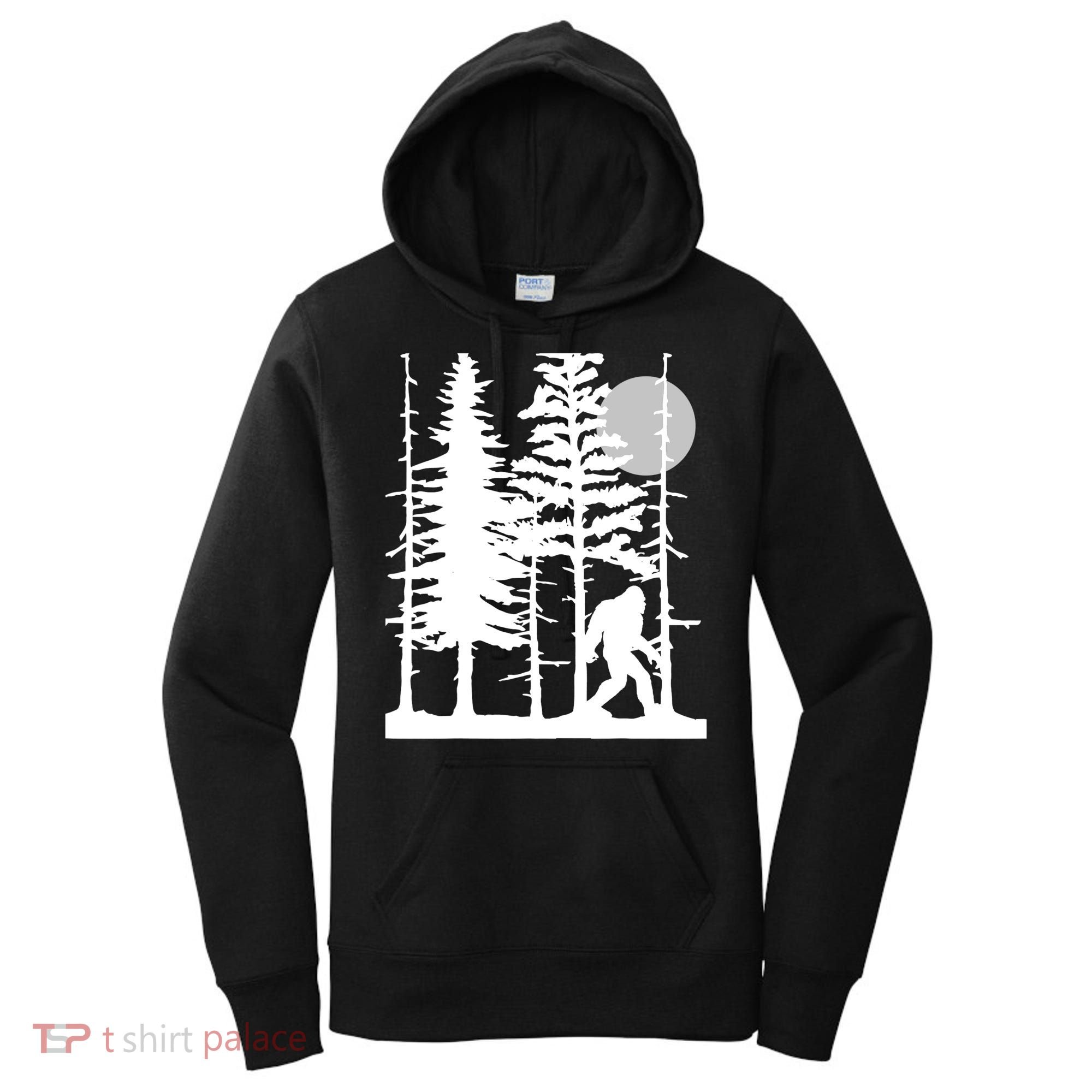 Bigfoot Hiding In Forest For Sasquatch Believers Women's Hoodie