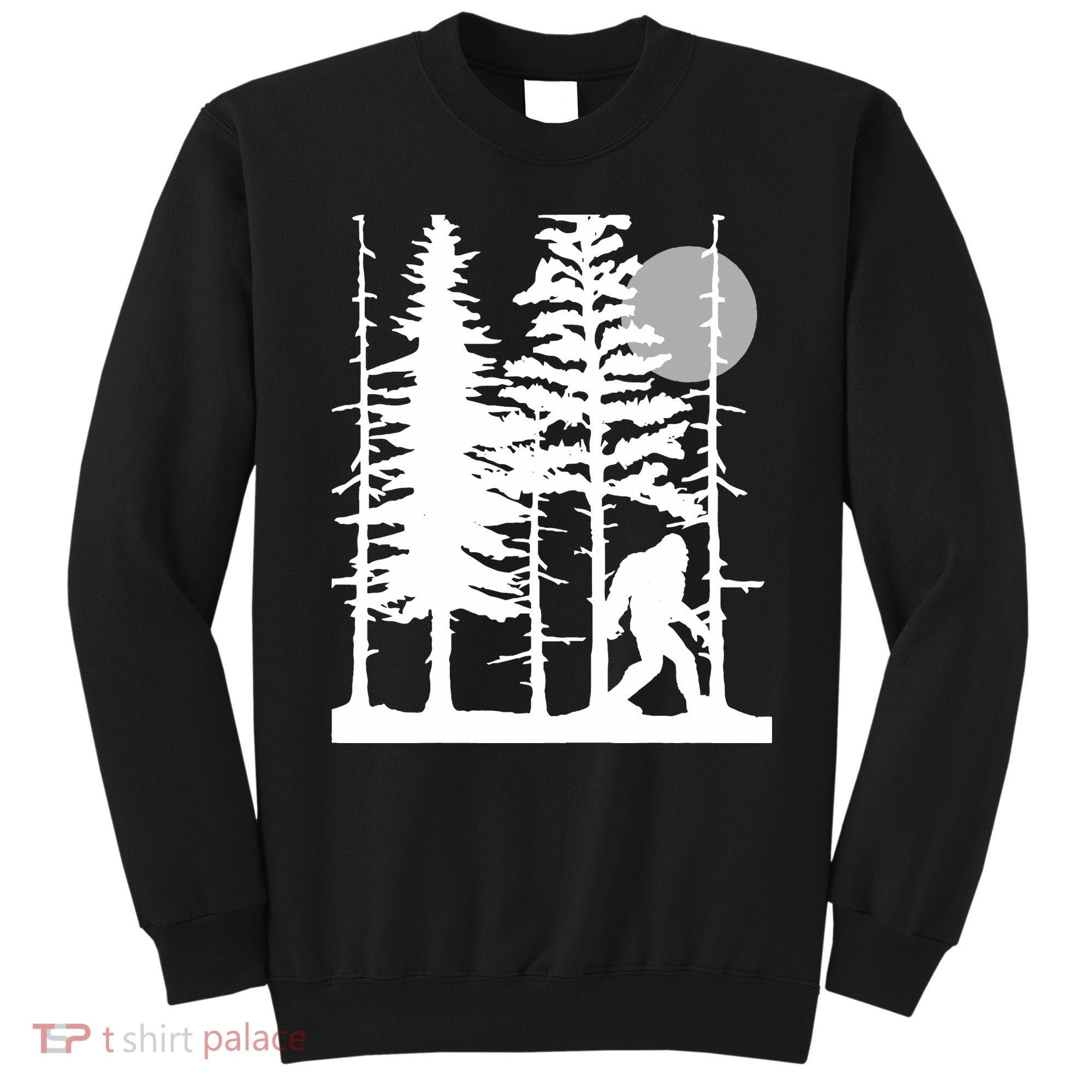 Bigfoot Hiding In Forest For Sasquatch Believers Sweatshirt