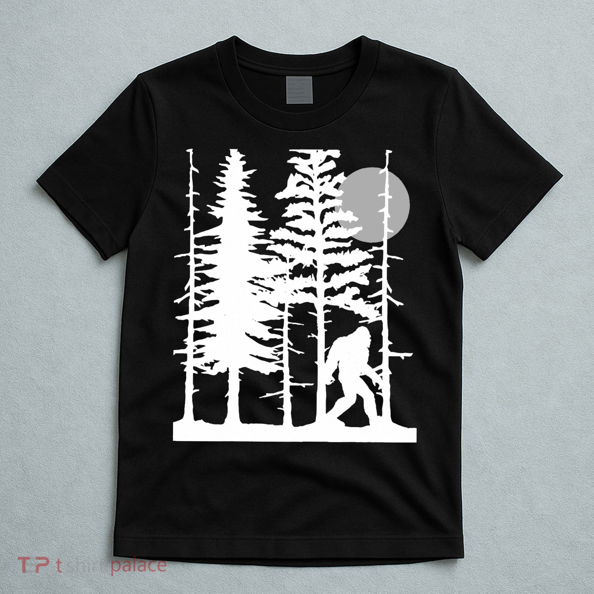 Bigfoot Hiding In Forest For Sasquatch Believers T-Shirt