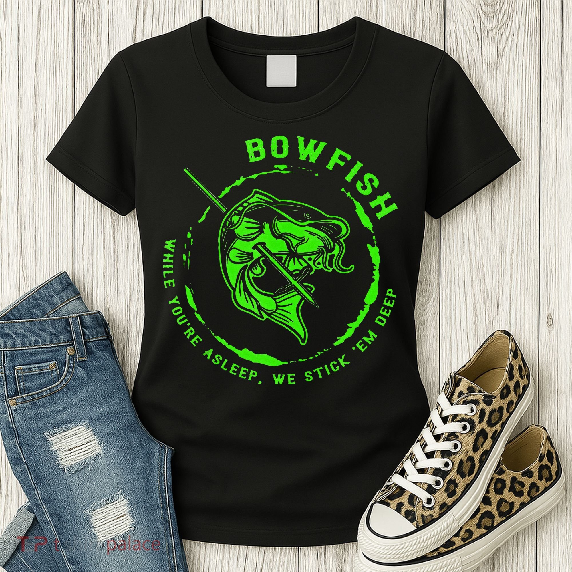 Bowfishing Hunting Lovers Funny Women's T-Shirt