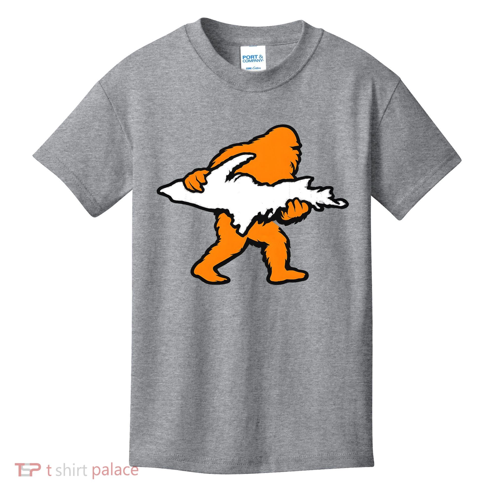 Bigfoot Holding UP Of Michigan Upper Peninsula Kids T-Shirt