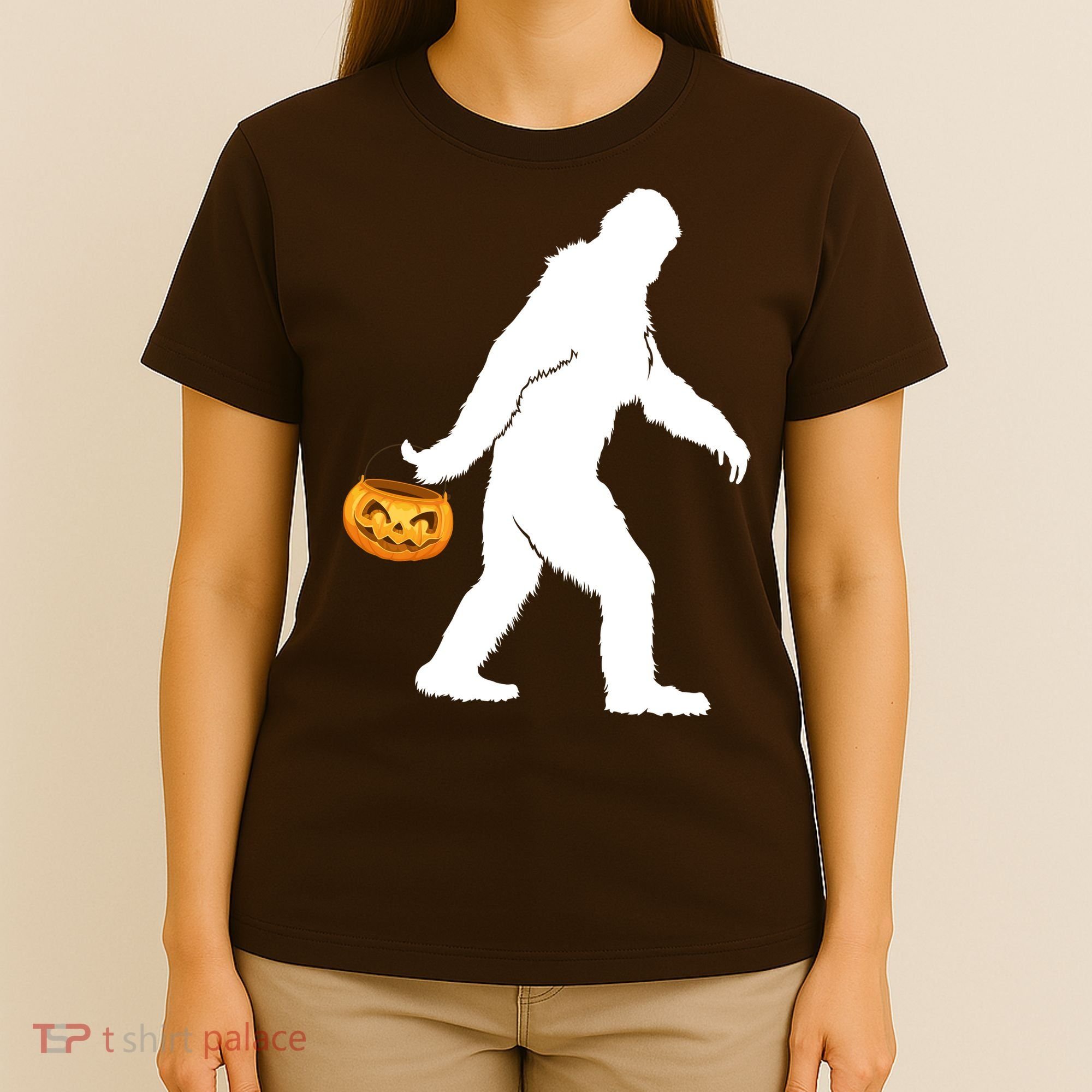 Bigfoot Sasquatch Halloween Pumpkin T-Shirt