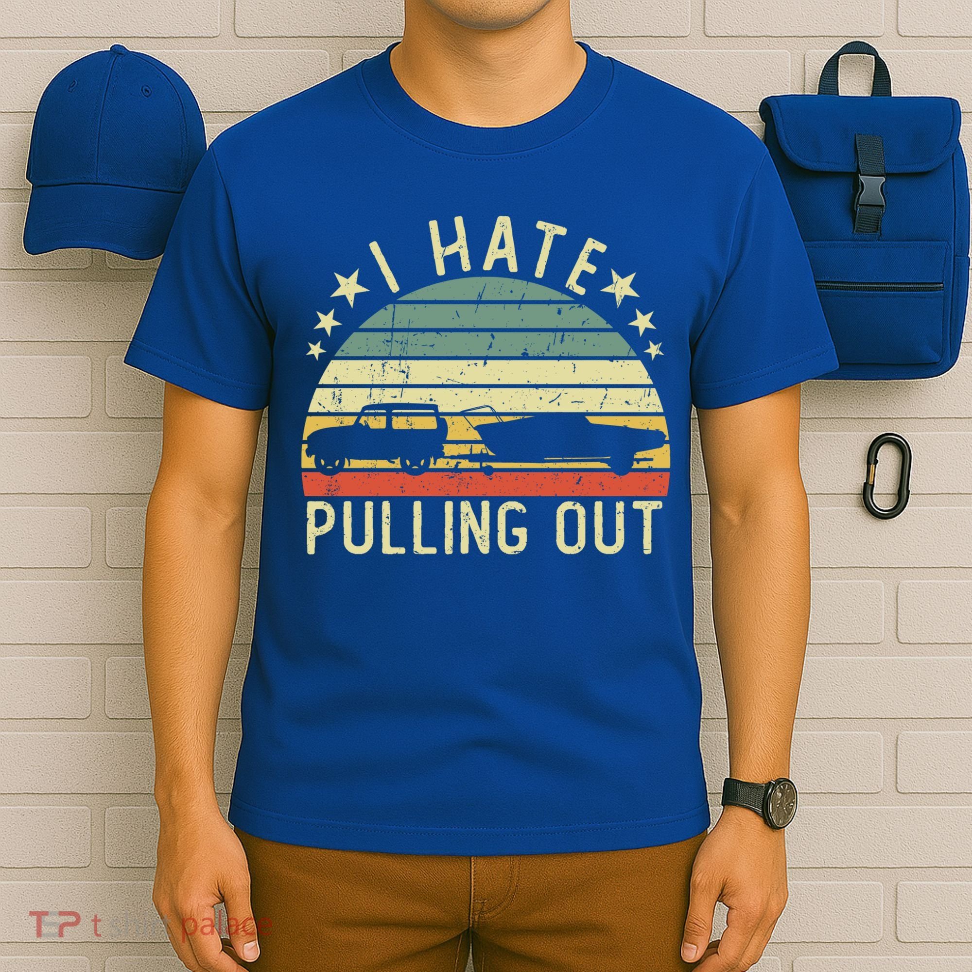 Boat I Hate Pulling Out Retro Boating Captain Motorboat Gift T-Shirt