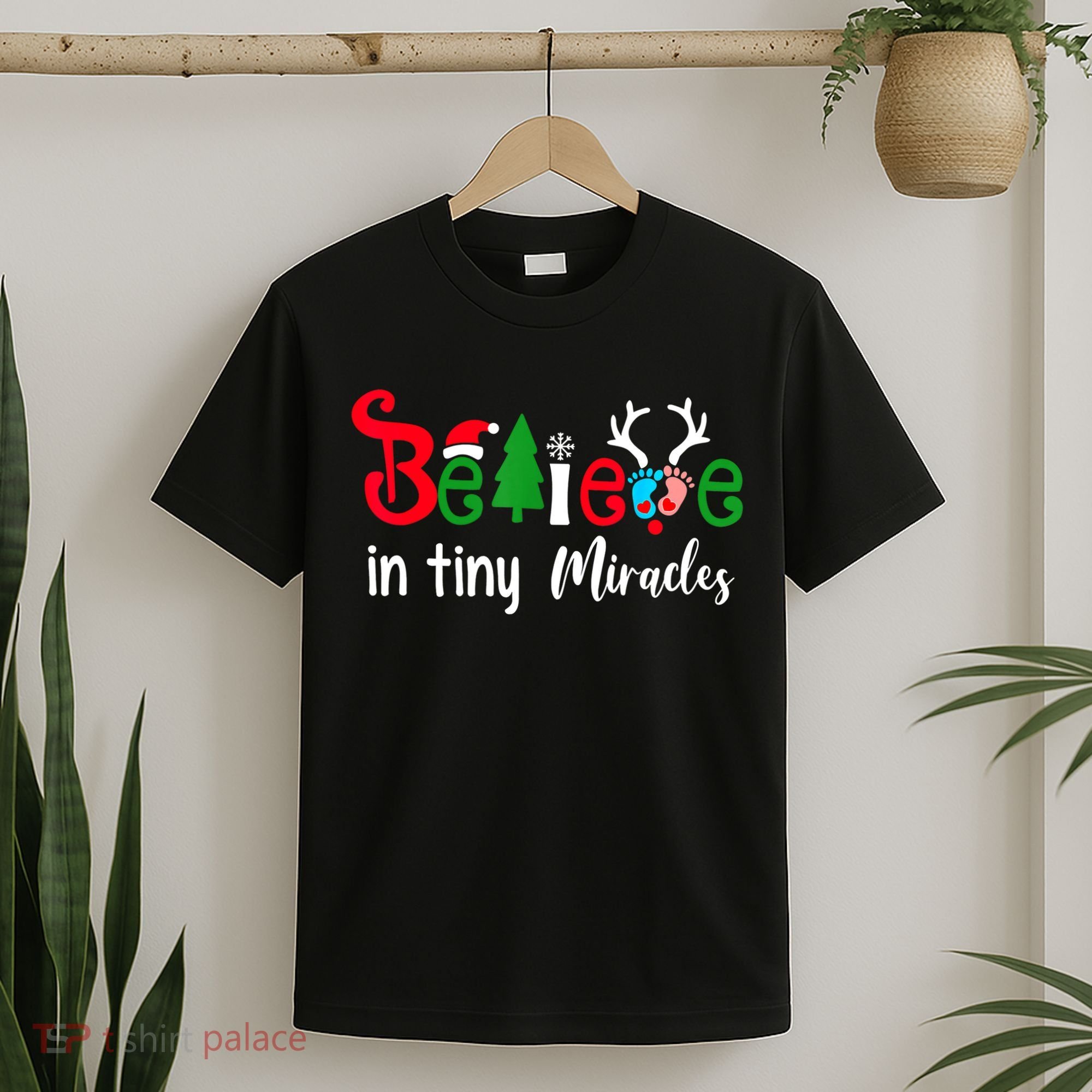 Believe In Magic Of Tiny Mistletoes NICU Nurse Christmas T-Shirt