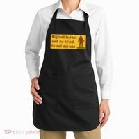 Bigfoot Is Real And He Tried To Eat My Ass Meme Apron thumb 2